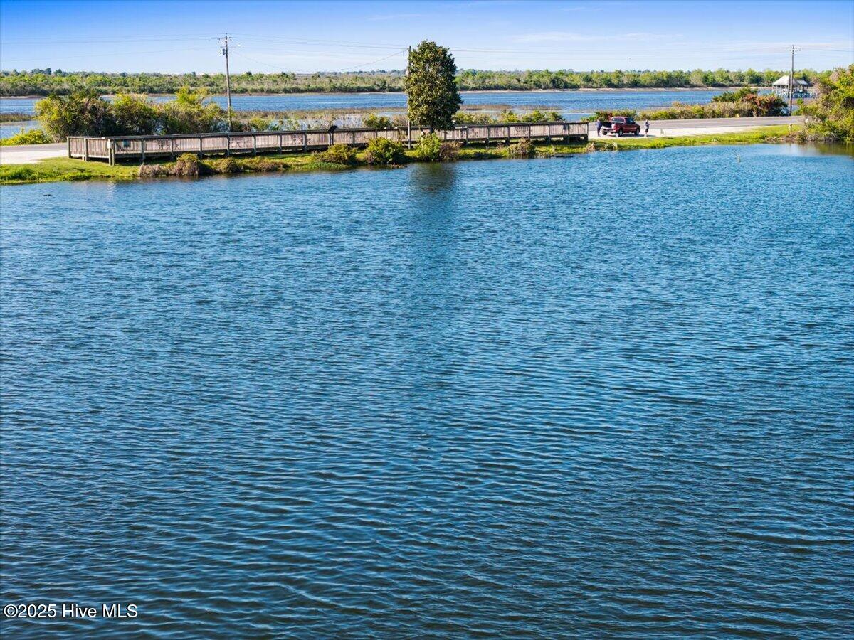 409 Lake Shore Drive Property Photo 32