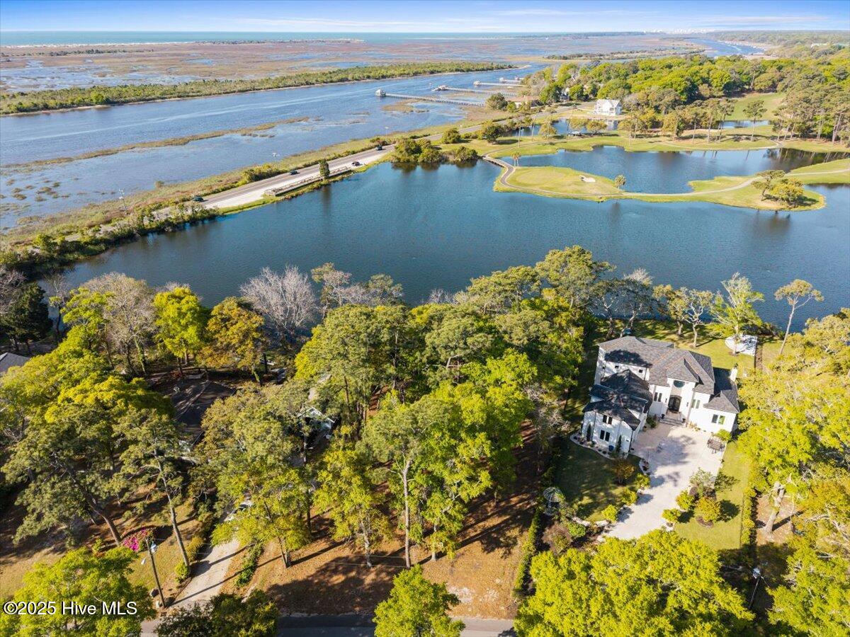 409 Lake Shore Drive Property Photo 35