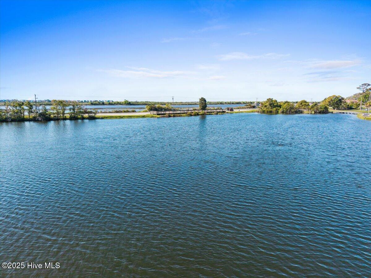 409 Lake Shore Drive Property Photo 37