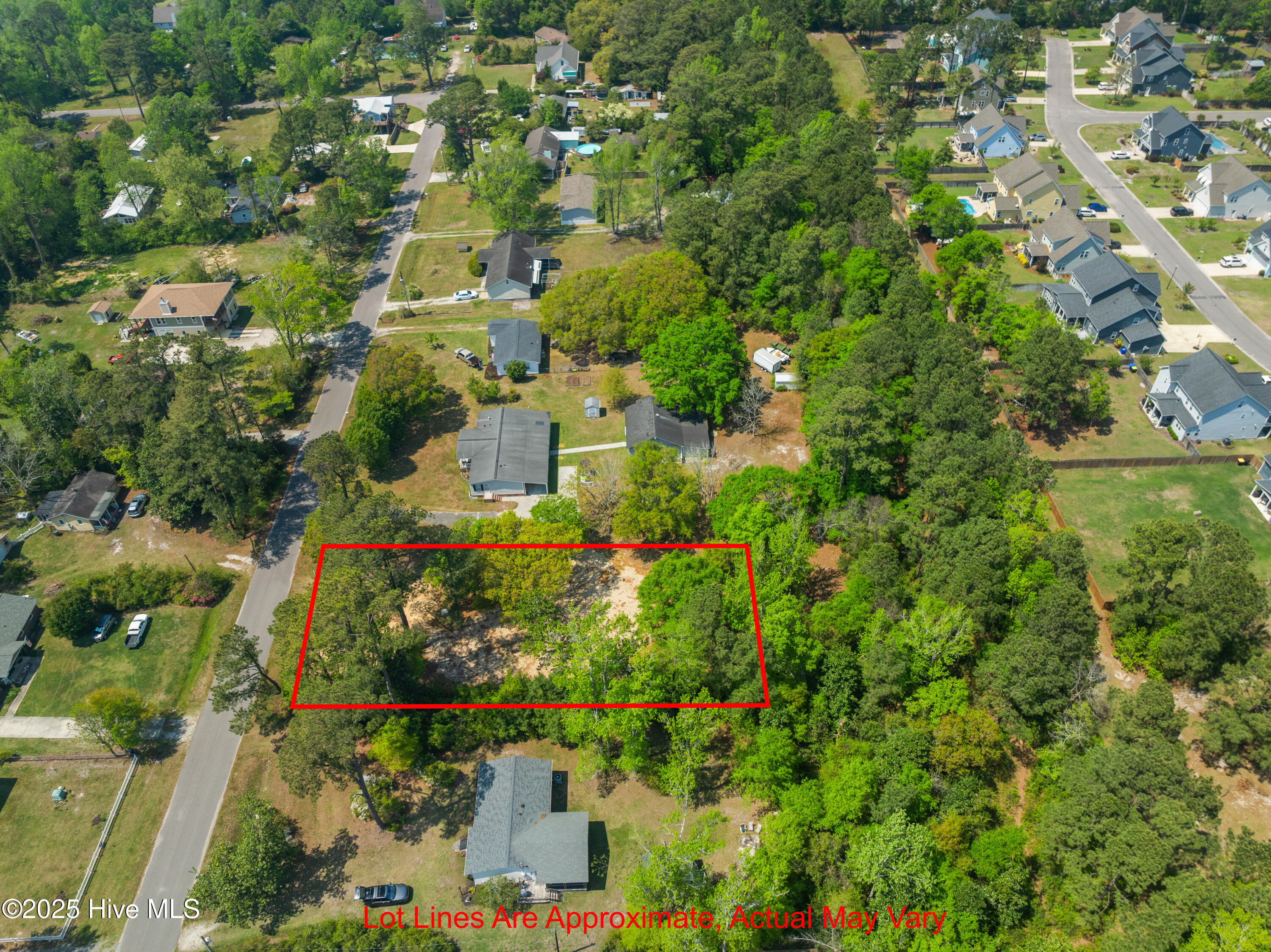 1913 Hess Street Property Photo 5