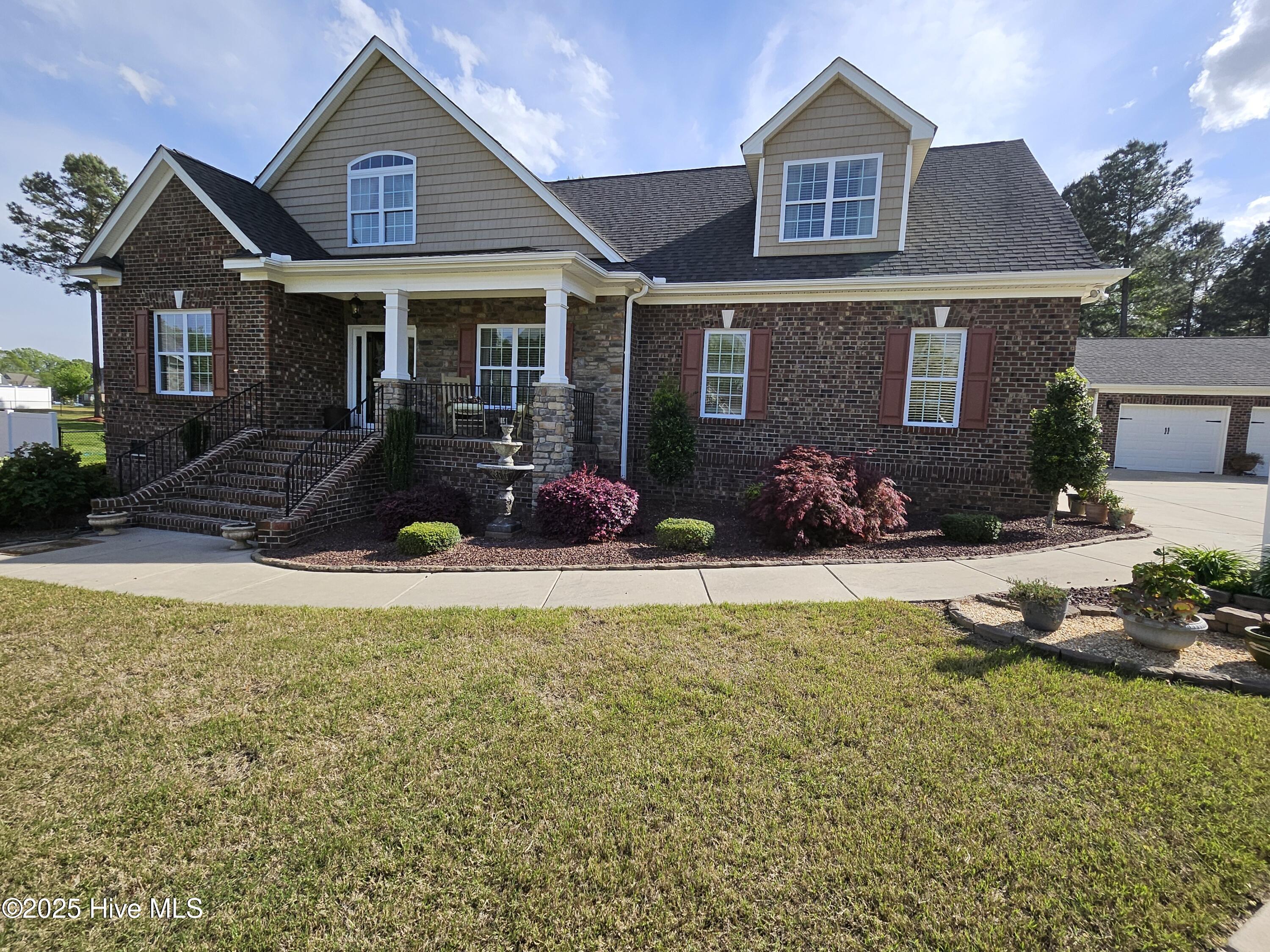 1655 Kingfisher Court Property Photo 2