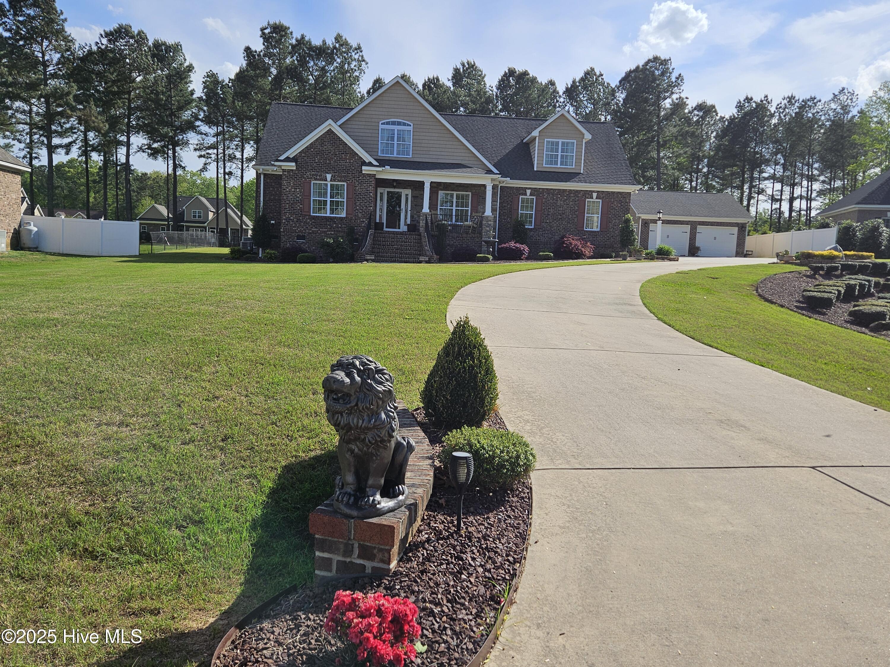 1655 Kingfisher Court Property Photo 4