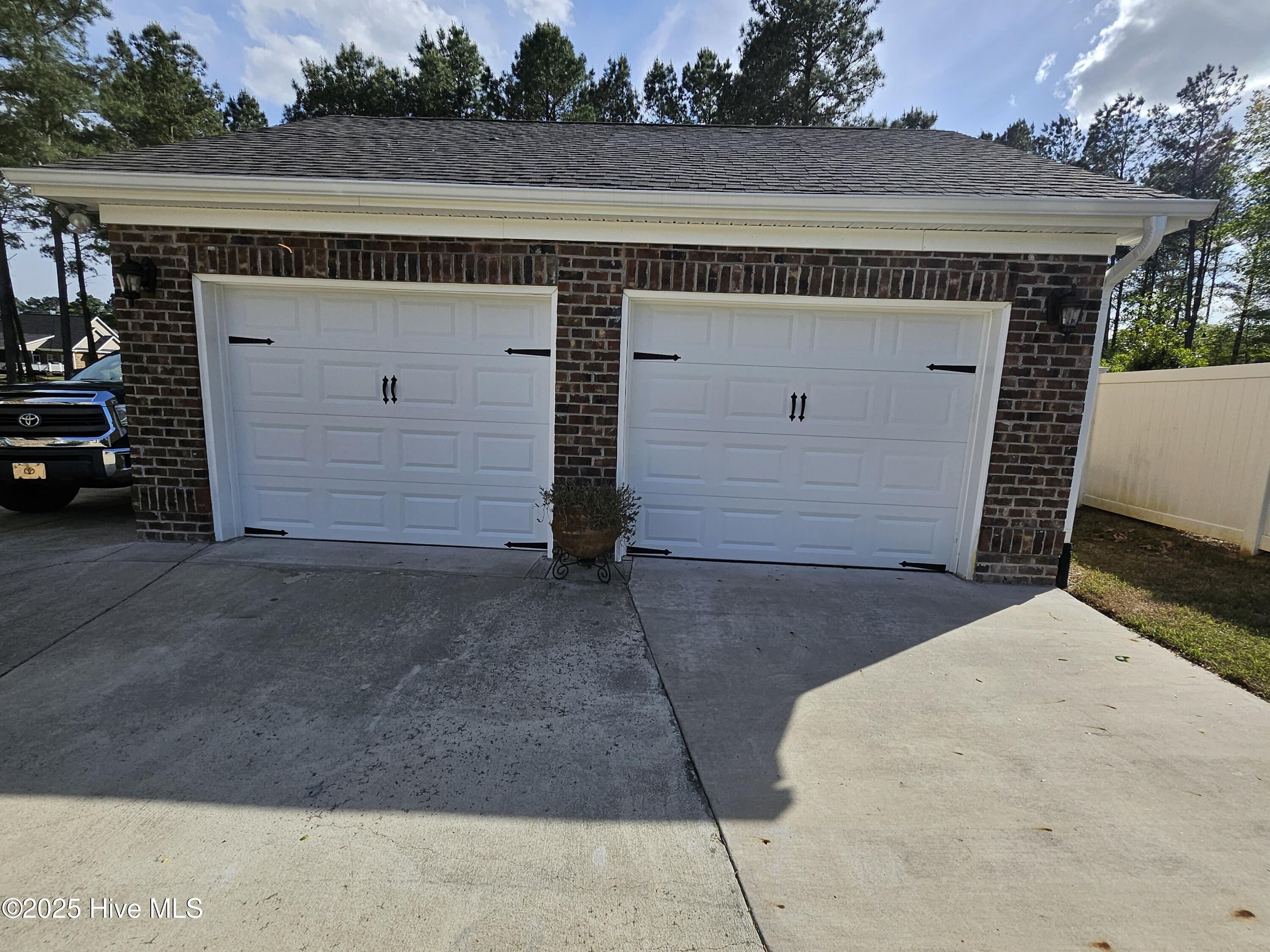 1655 Kingfisher Court Property Photo 7