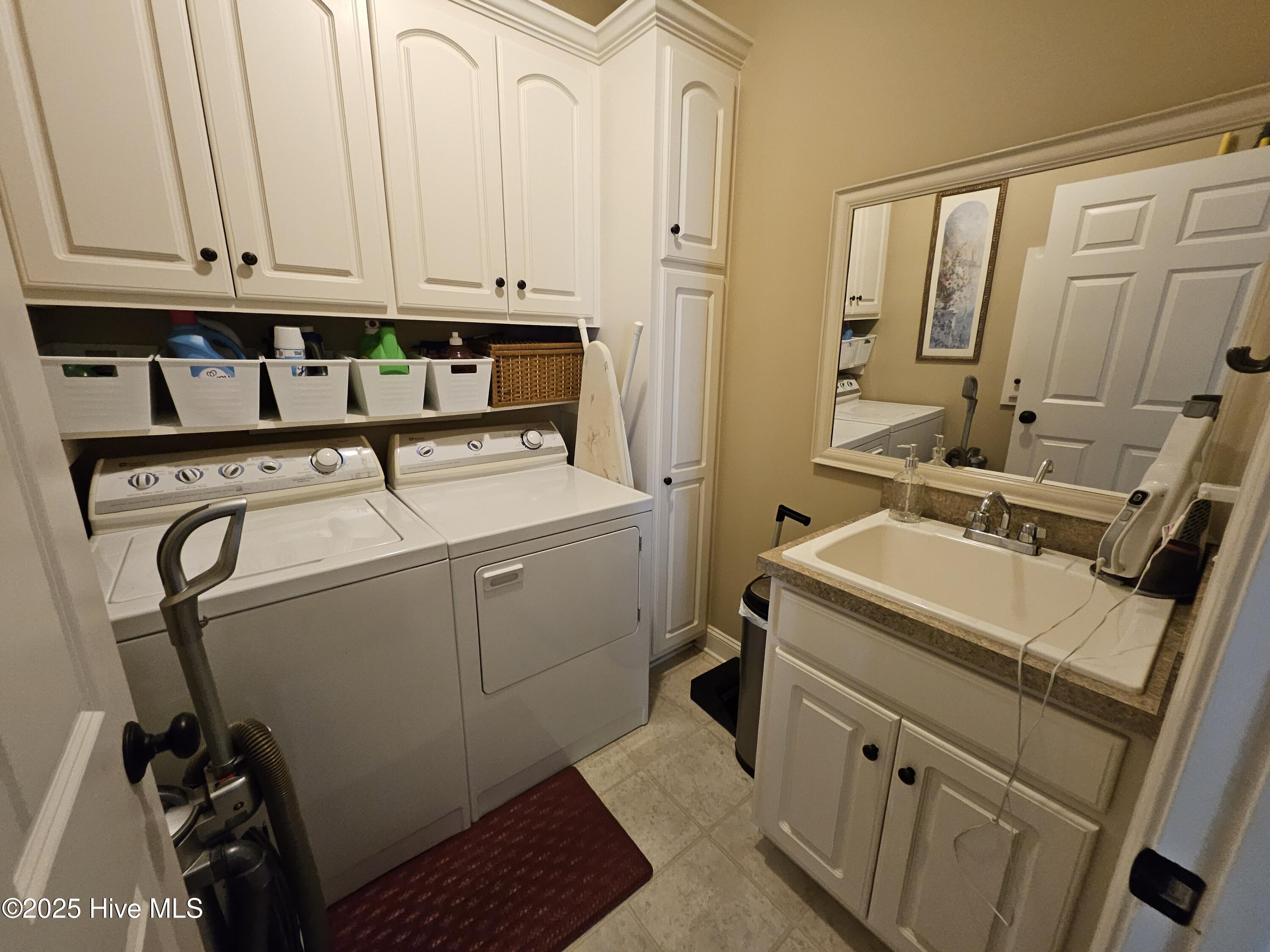 1655 Kingfisher Court Property Photo 33