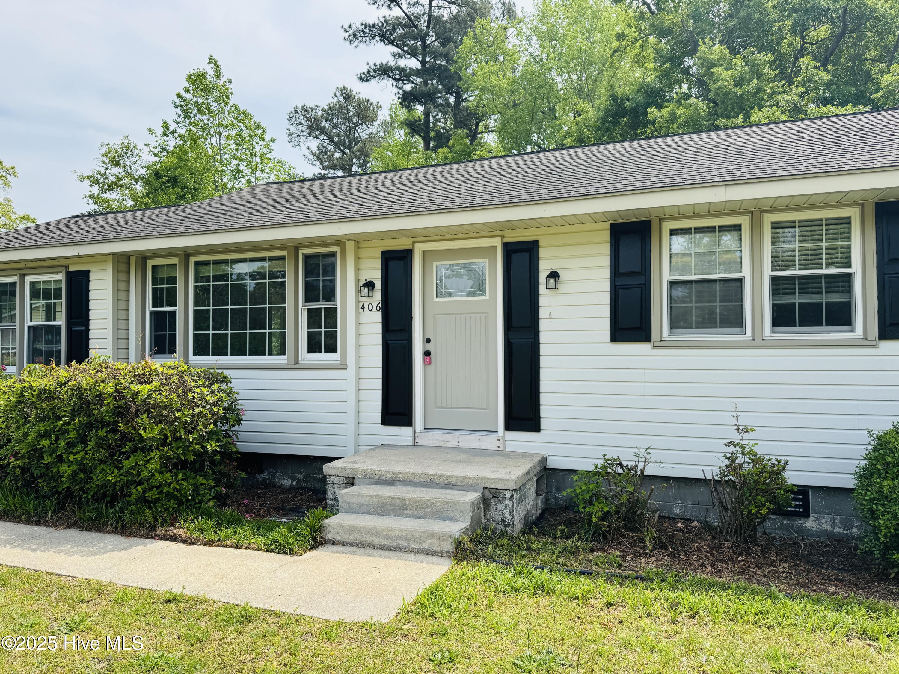 406 Delmar Road Property Photo