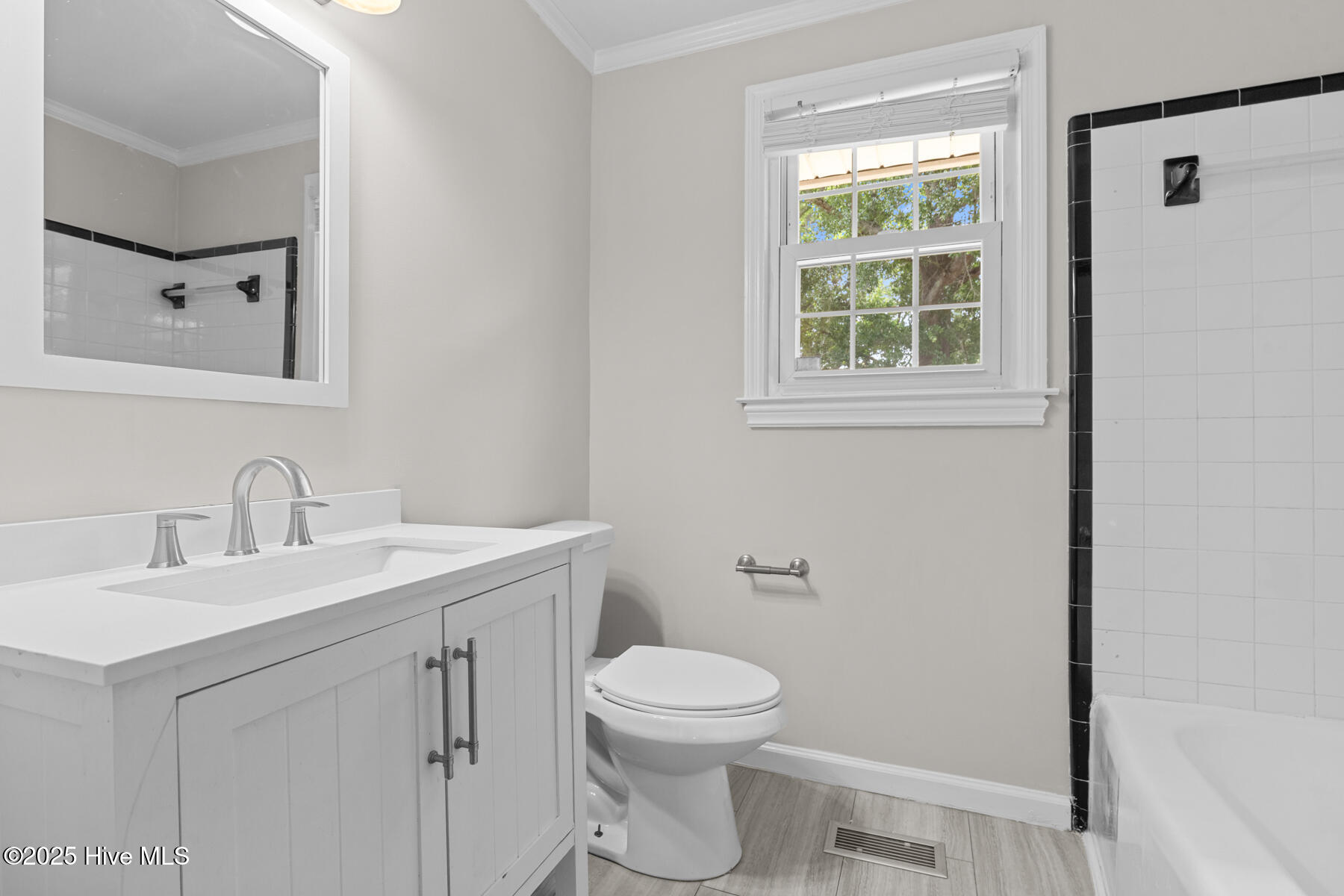 406 Delmar Road Property Photo 15