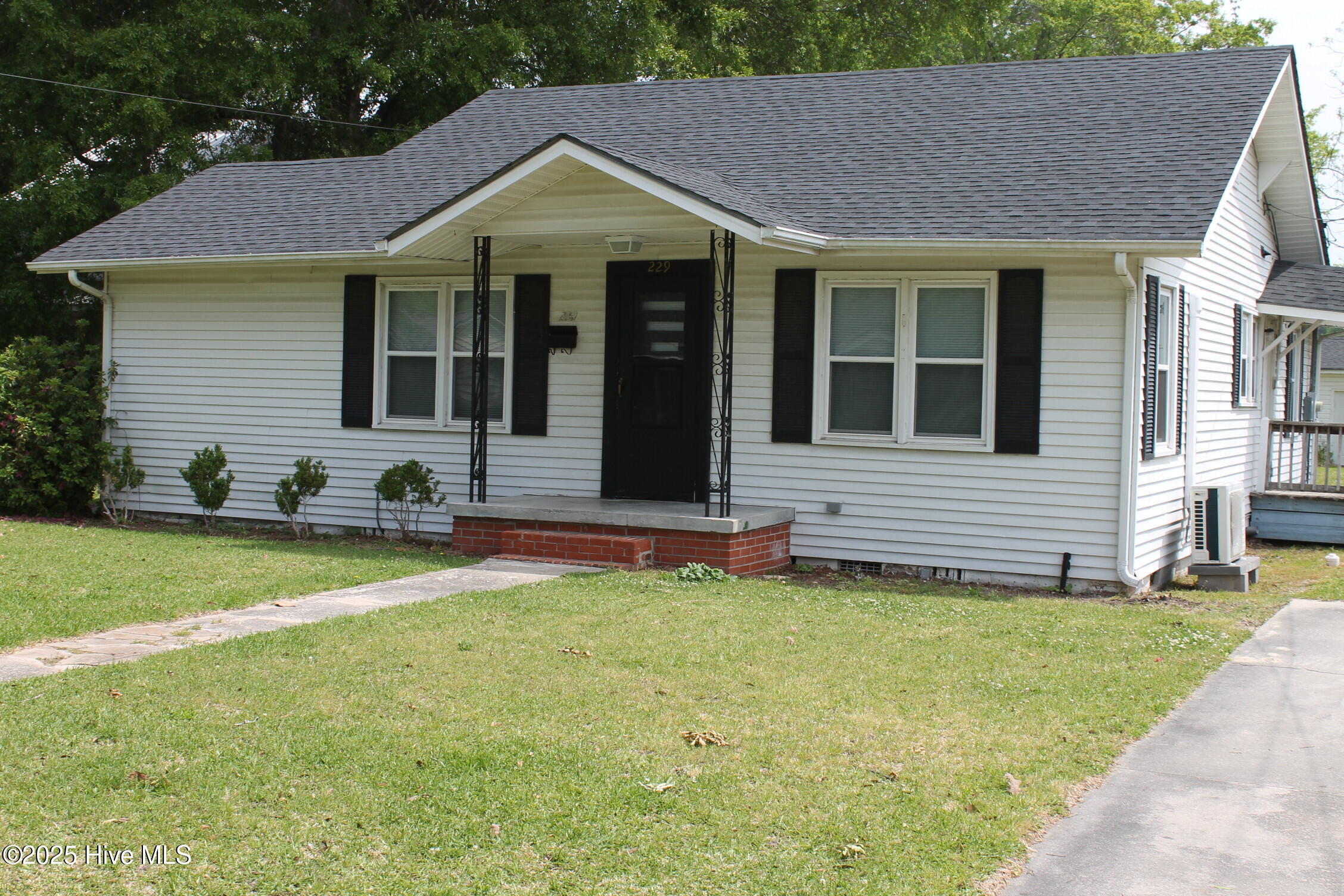 229 S Wilson Street Property Photo