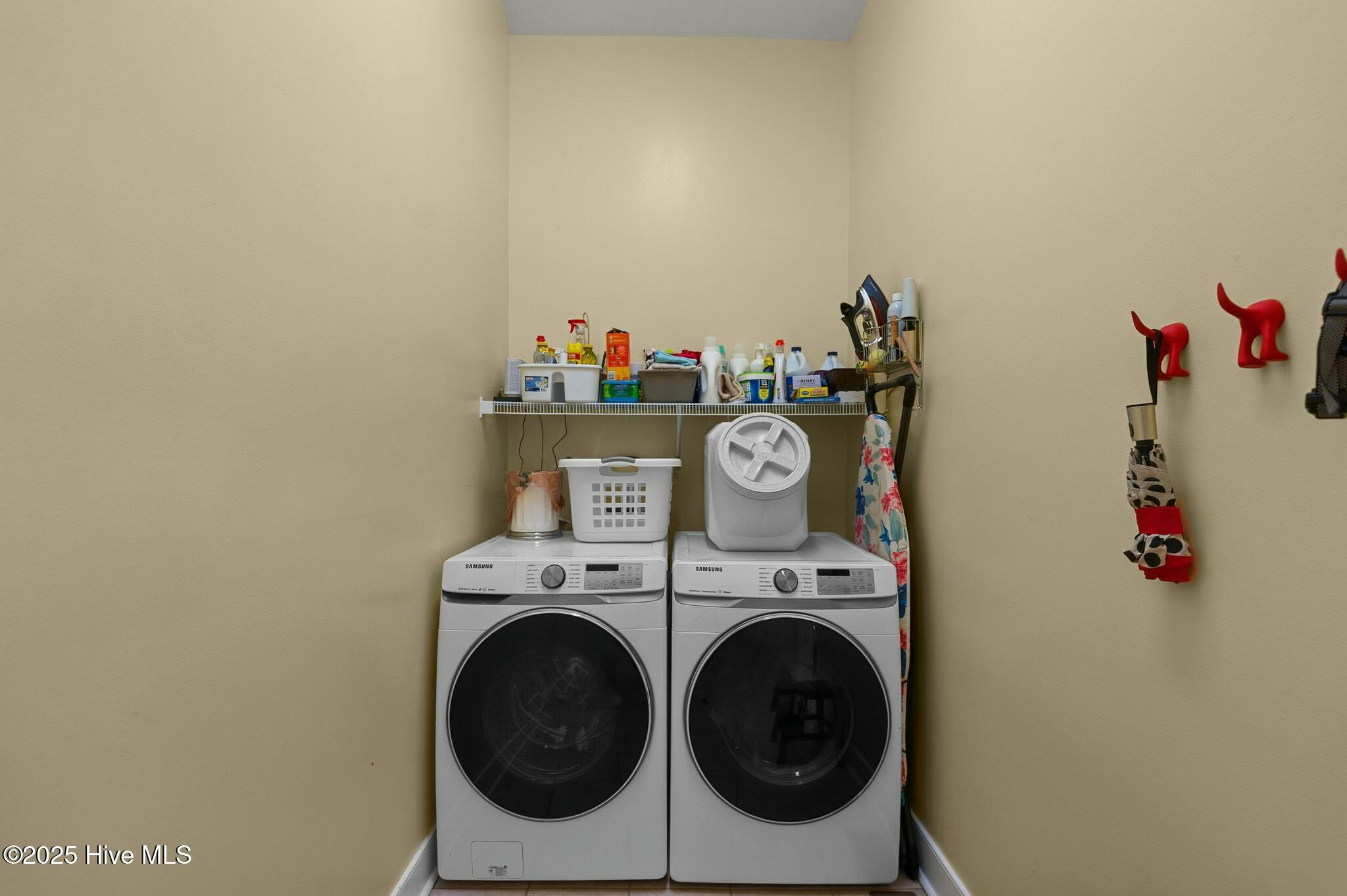 622 W 2nd Street Property Photo 17
