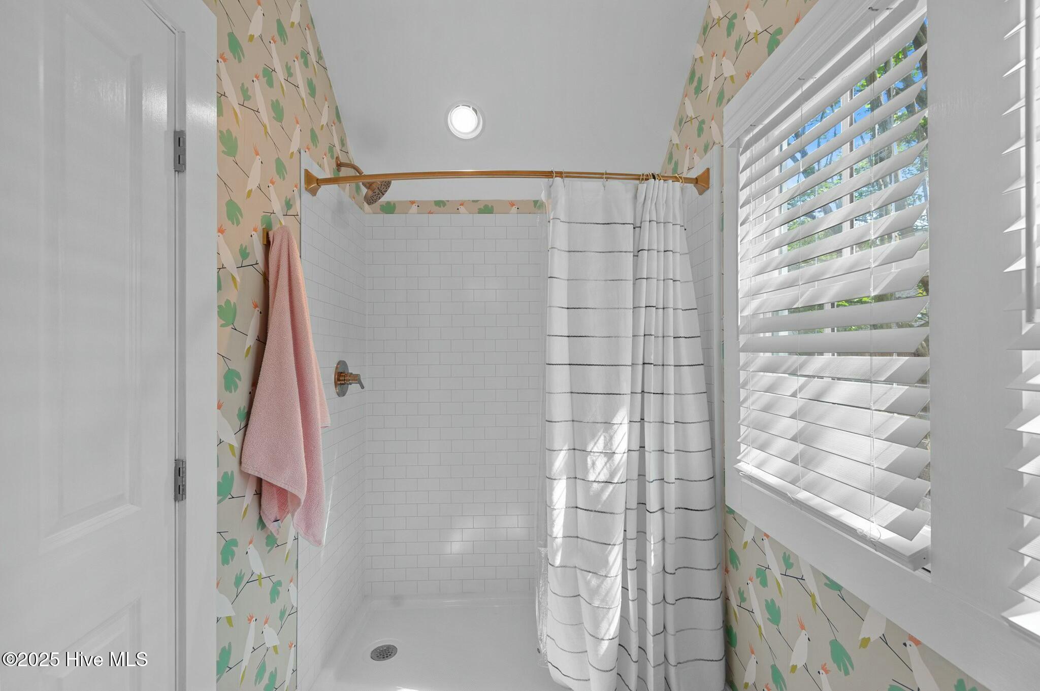 622 W 2nd Street Property Photo 34