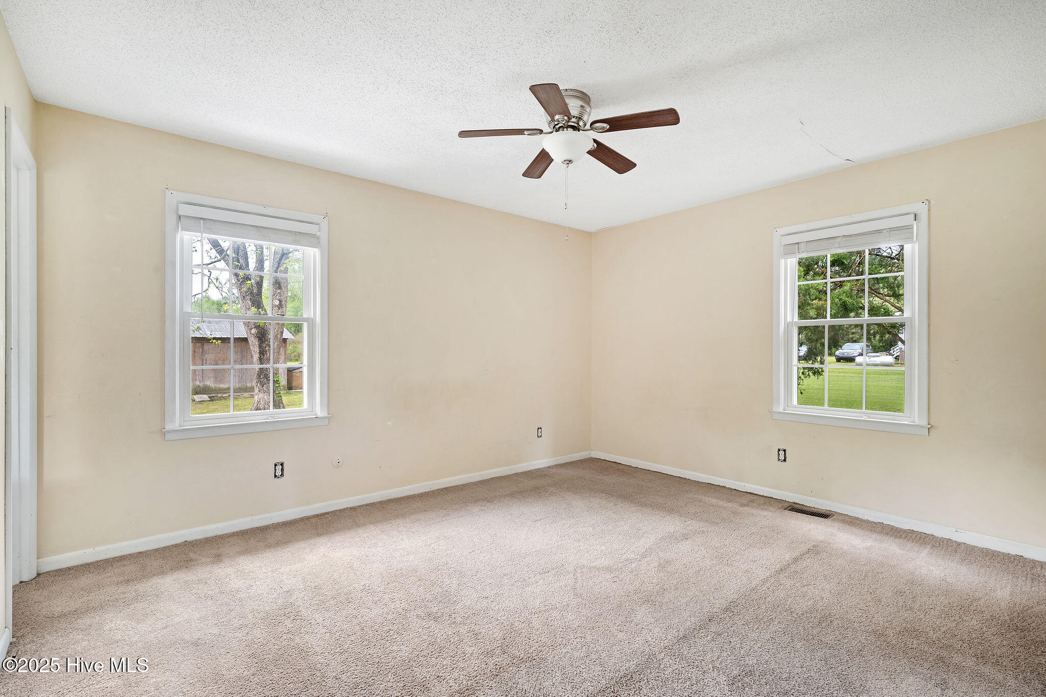 3769 Penderlea Highway Property Photo 11