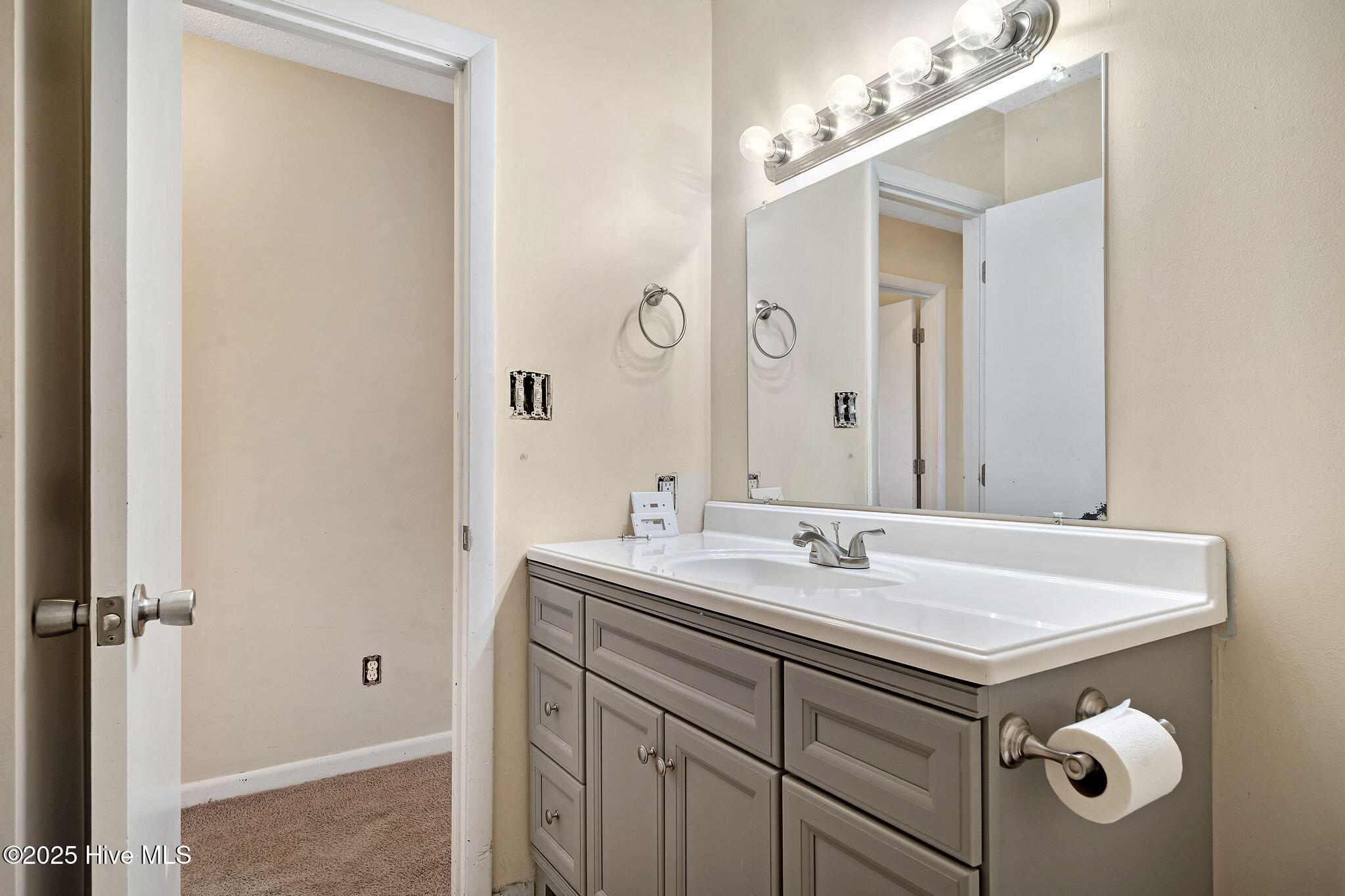 3769 Penderlea Highway Property Photo 17