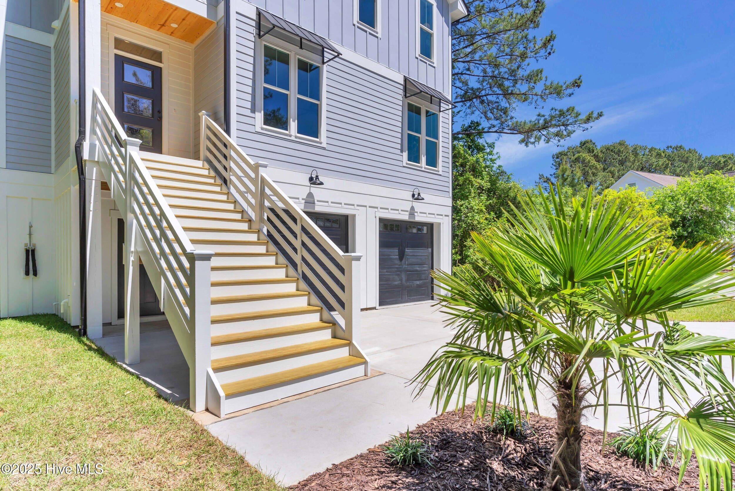 124 N Brig Drive Property Photo 4