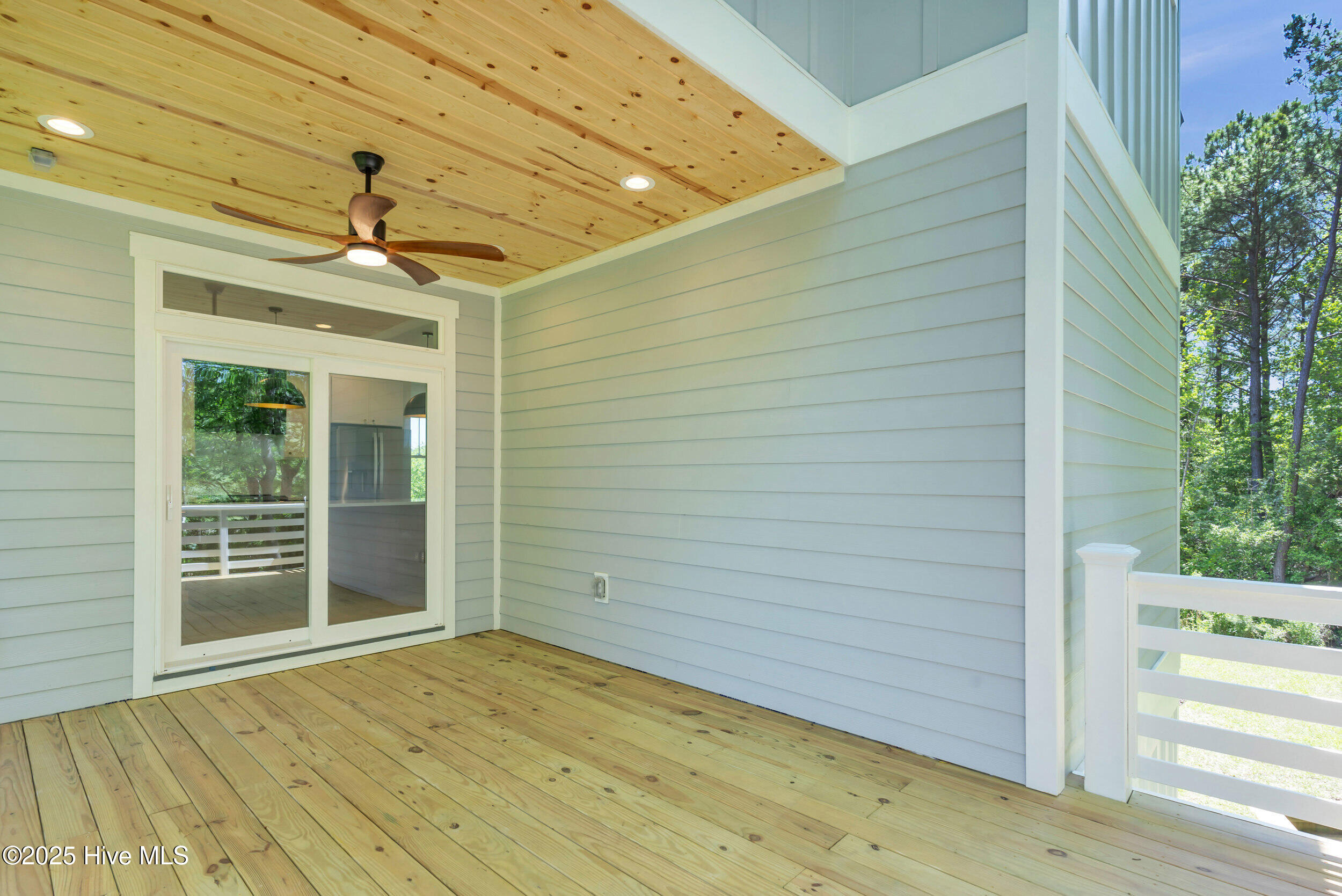 124 N Brig Drive Property Photo 16