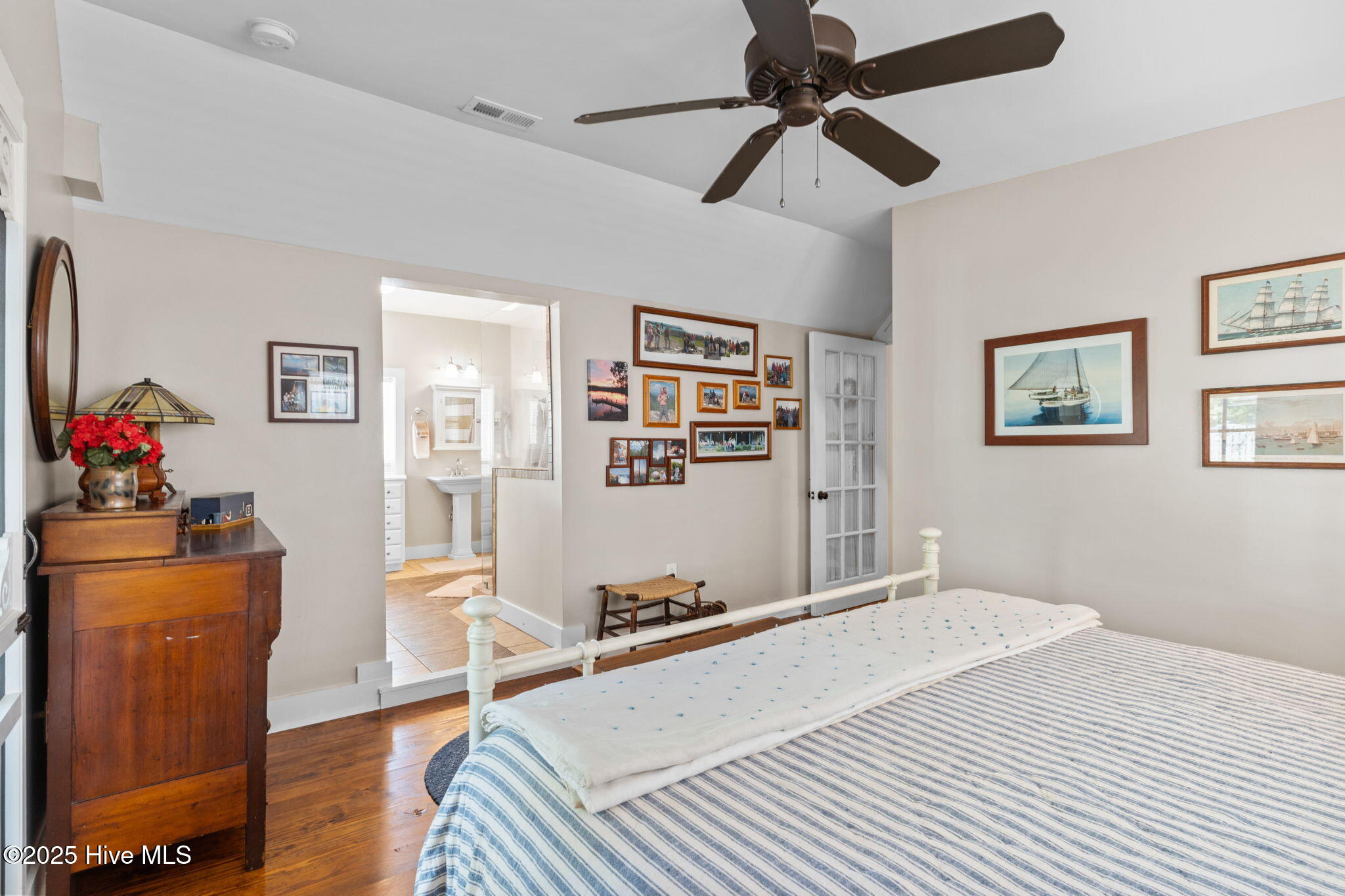 309 E Moore Street Property Photo 15