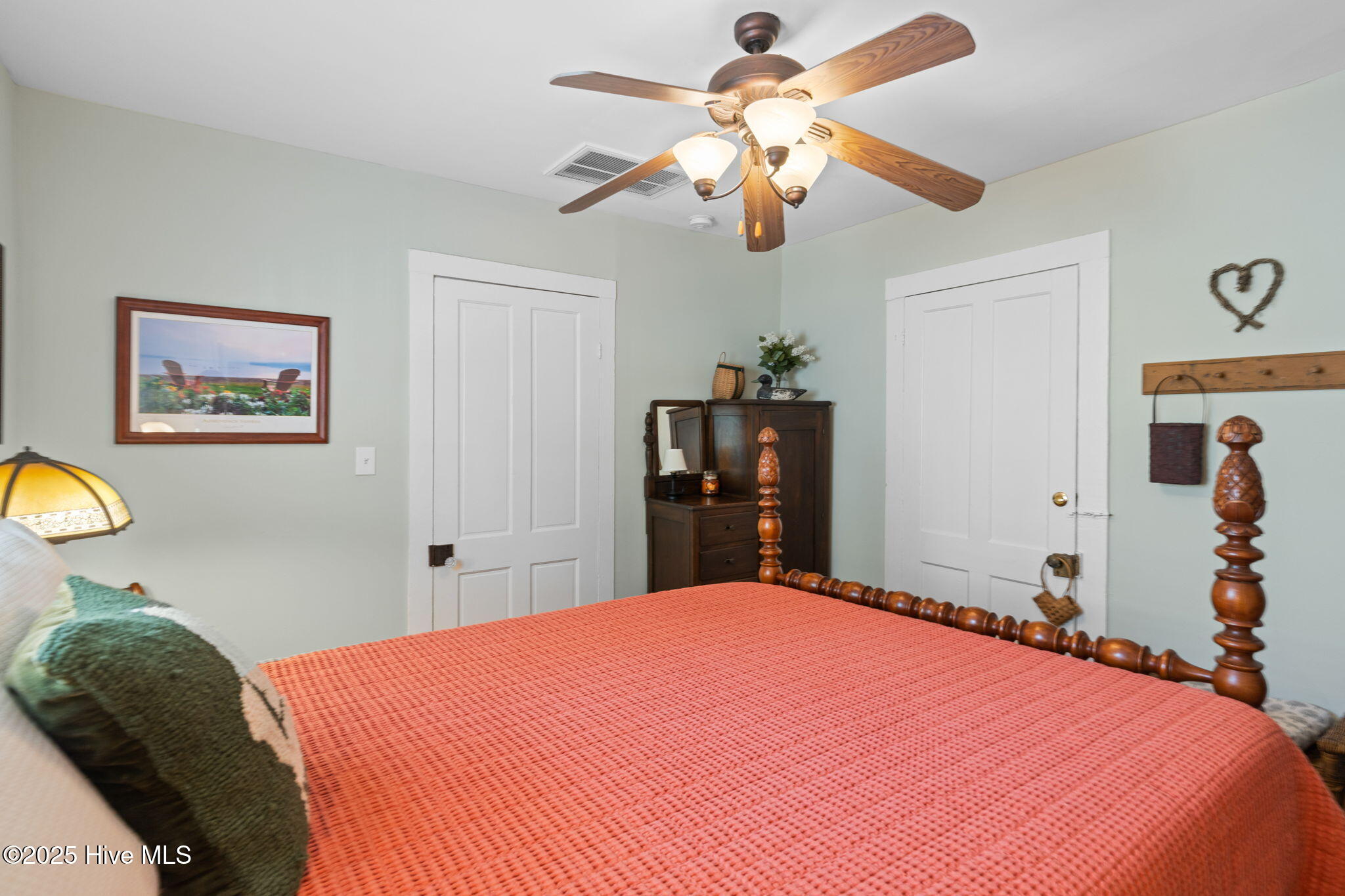 309 E Moore Street Property Photo 23