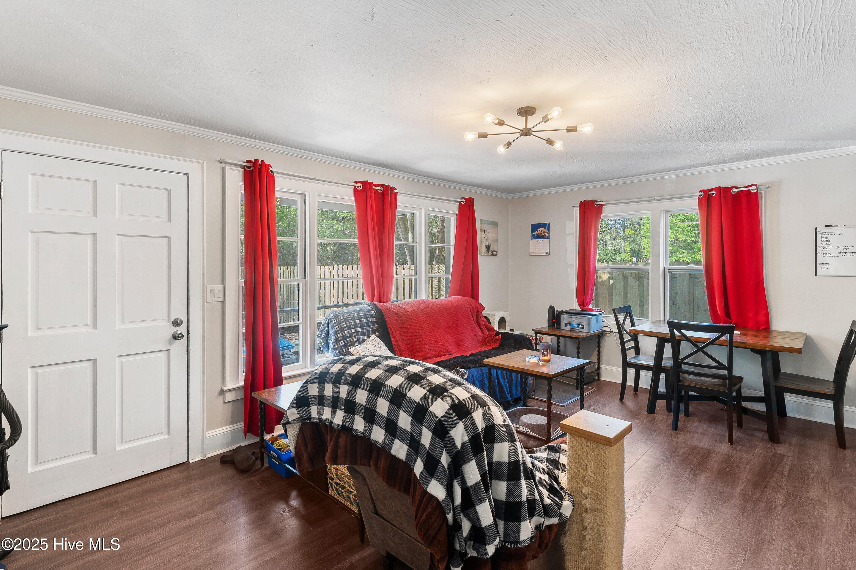 907 Bonham Avenue Property Photo 9