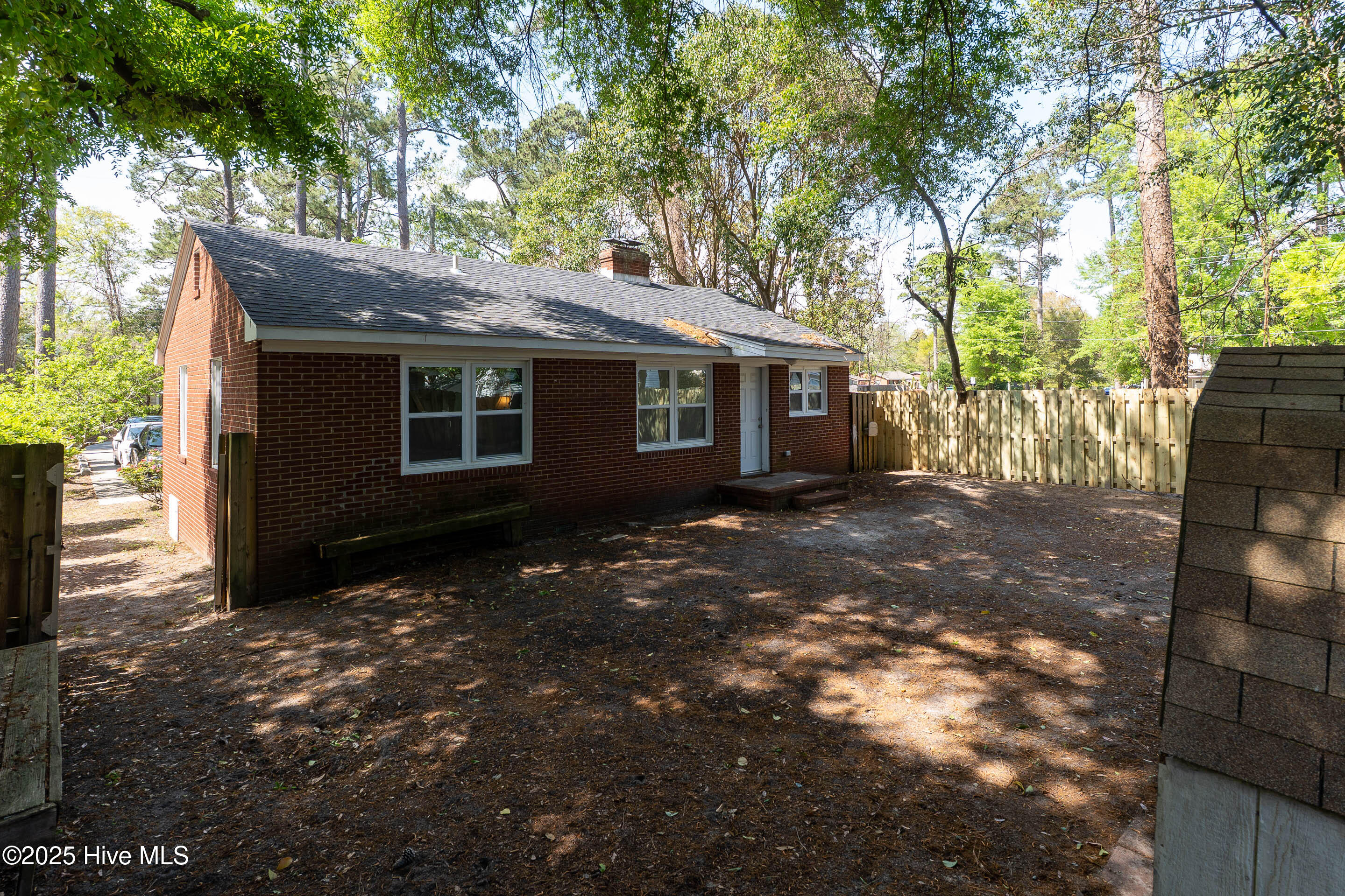 907 Bonham Avenue Property Photo 23