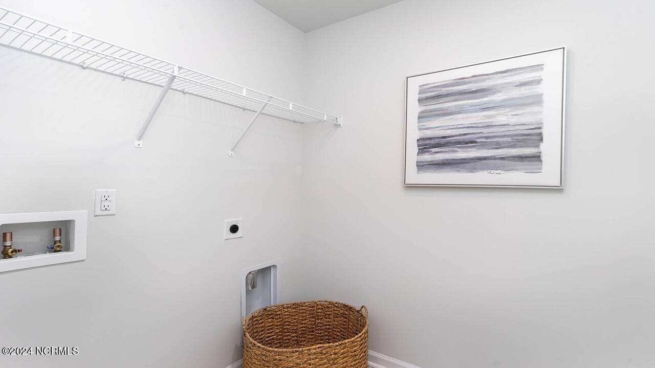 917 Shipley Way Property Photo 29