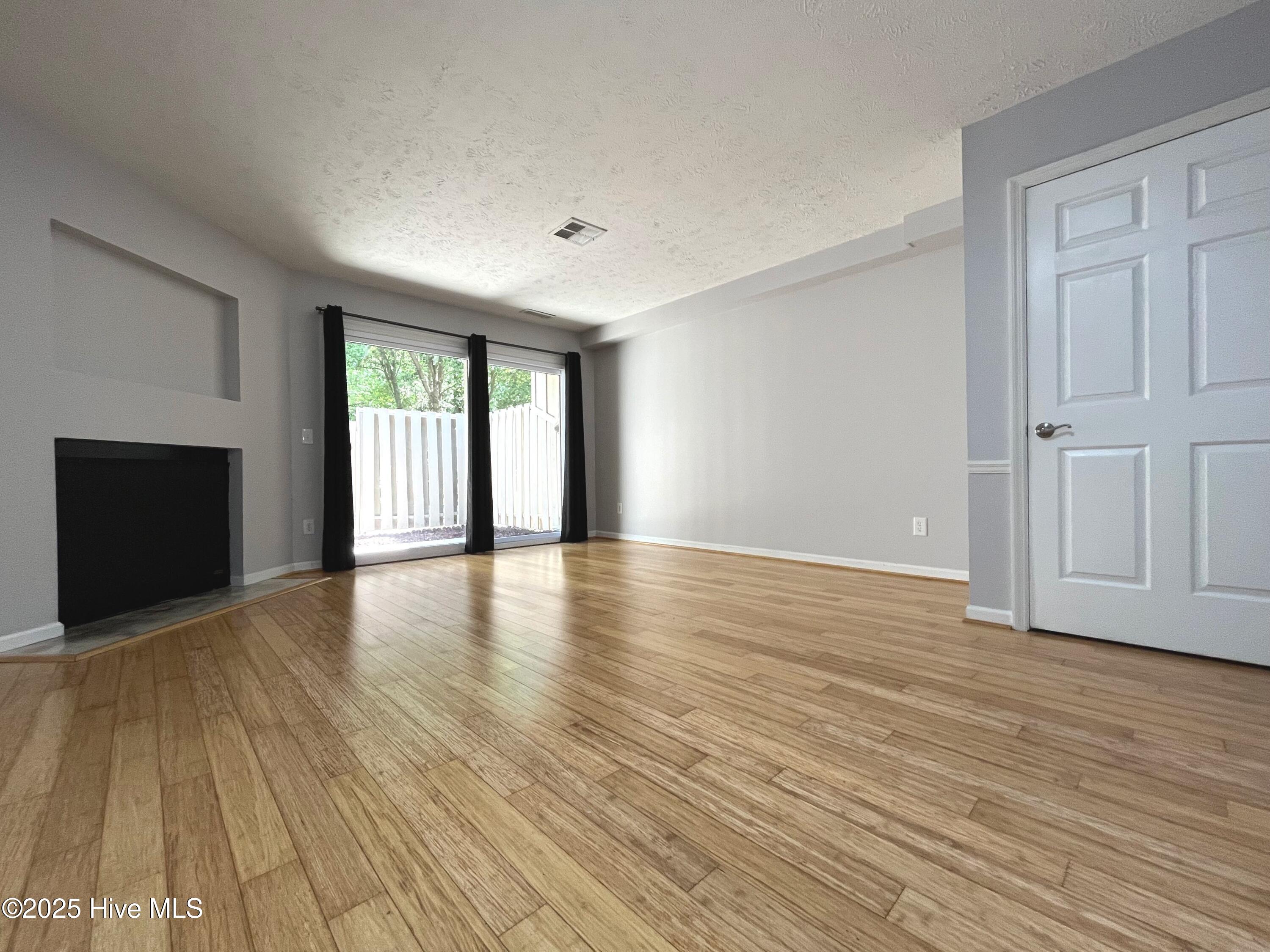940 Linden Road Unit 15 Property Photo 4
