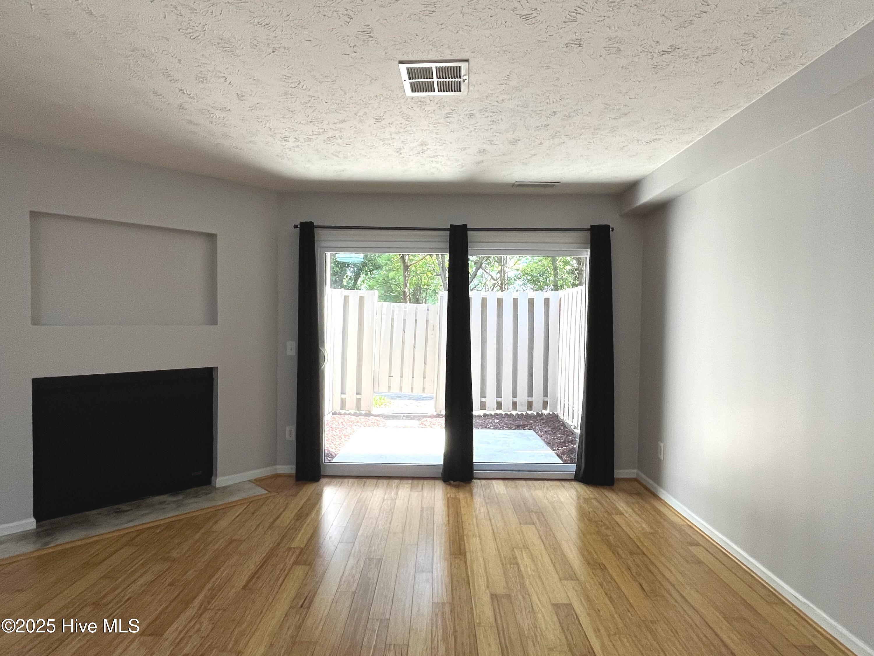 940 Linden Road Unit 15 Property Photo 7