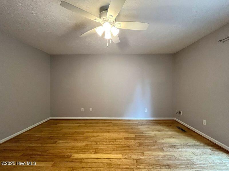 940 Linden Road Unit 15 Property Photo 18