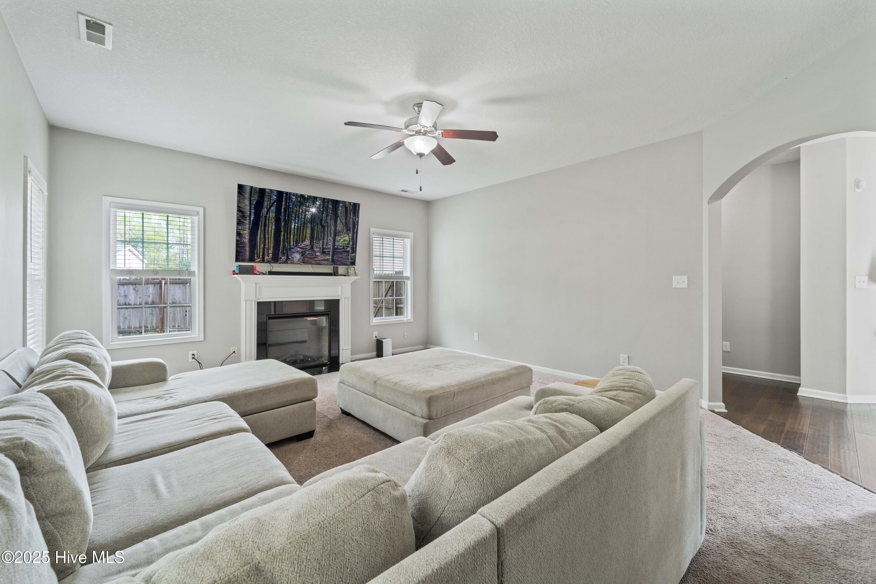 211 Imperial Lane Property Photo 12