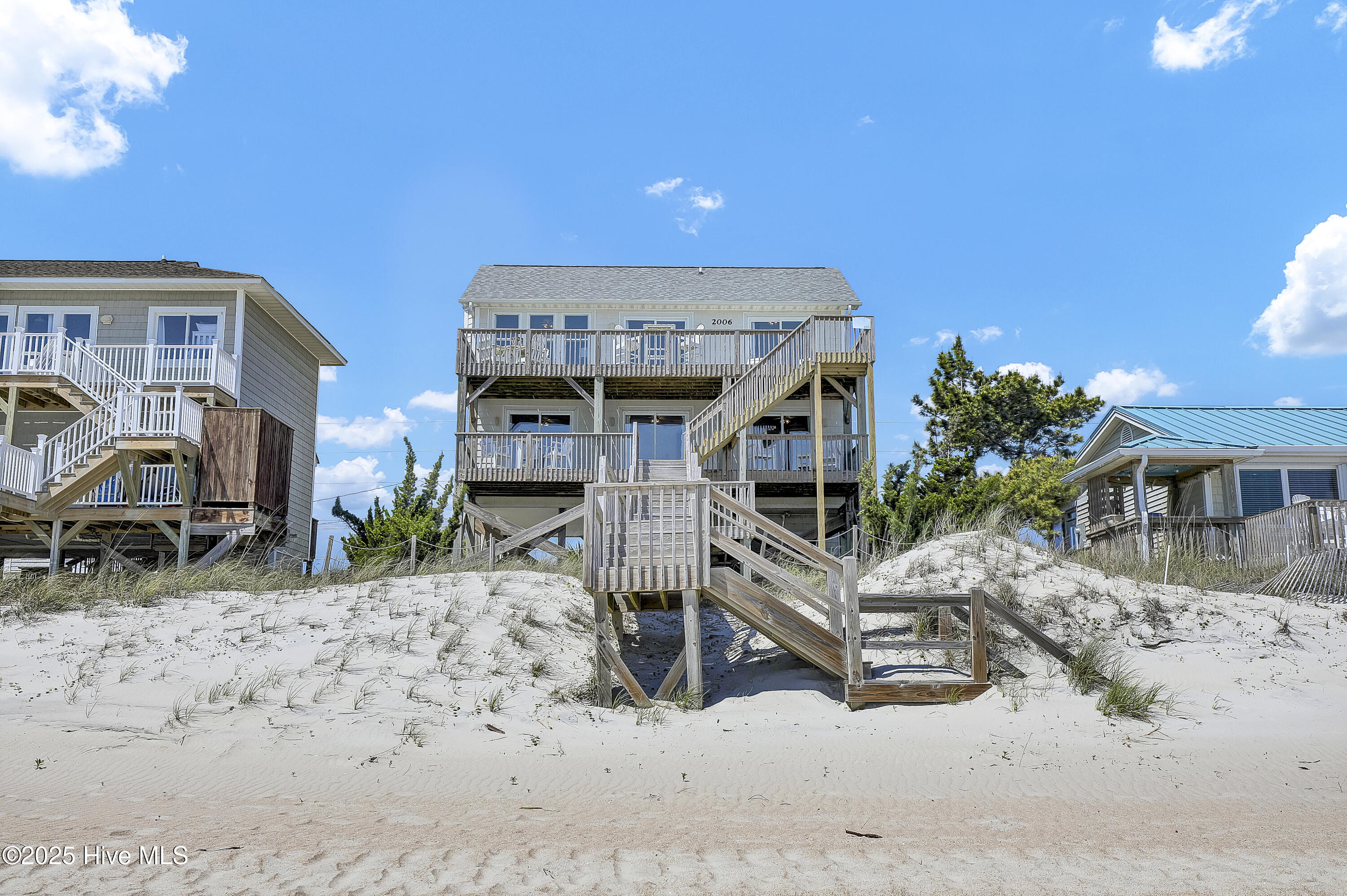 2006 S Shore Drive Property Photo 3