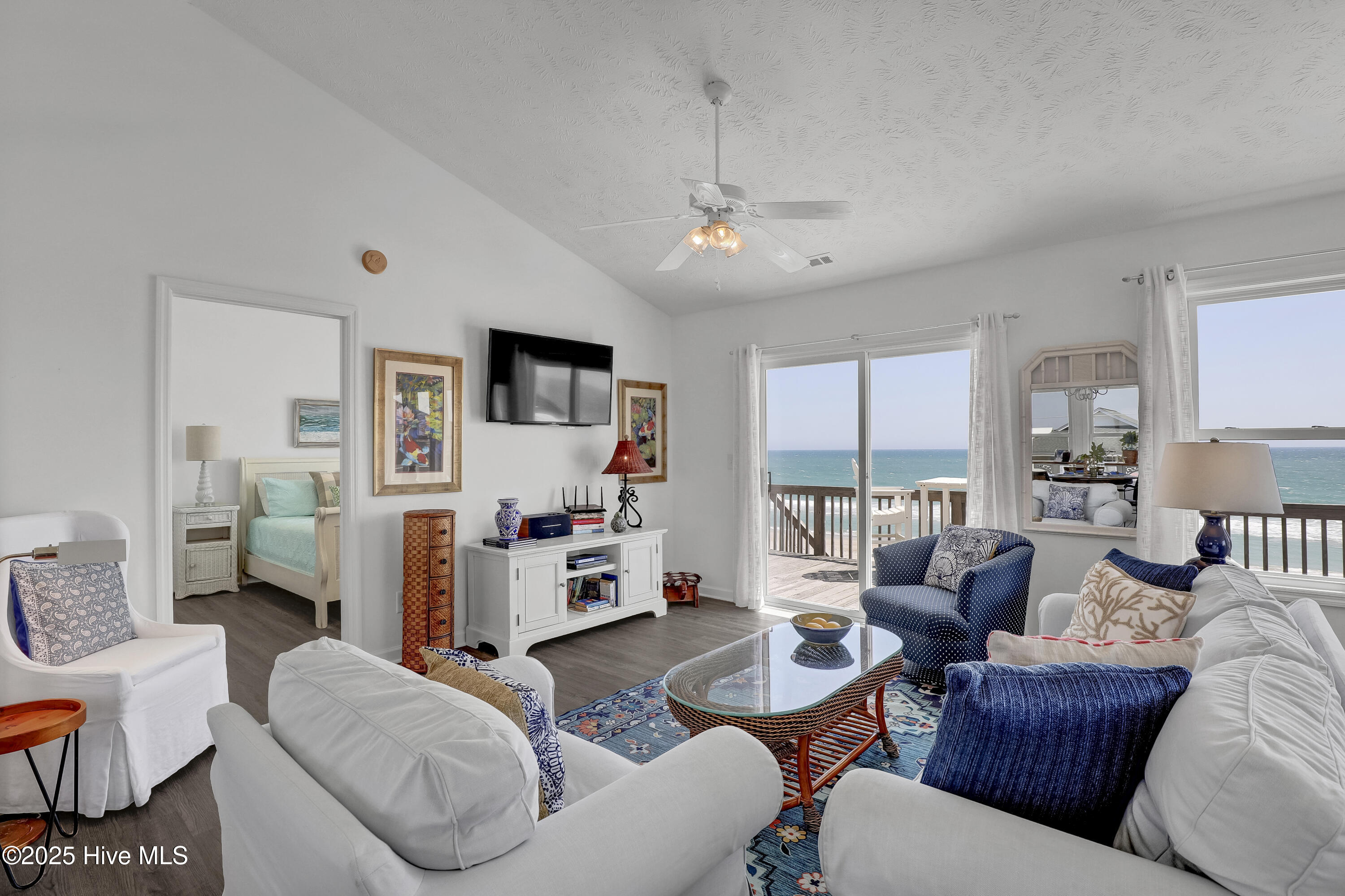 2006 S Shore Drive Property Photo 10