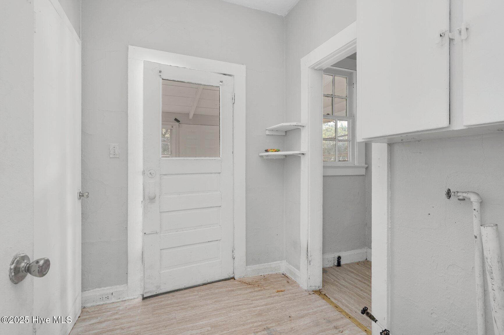 711 S Pine Street Property Photo 10