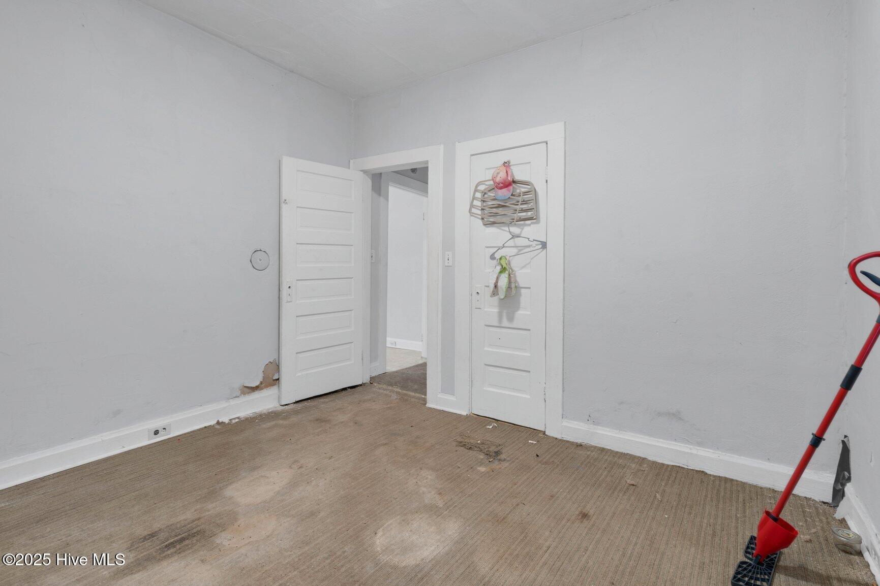 711 S Pine Street Property Photo 13