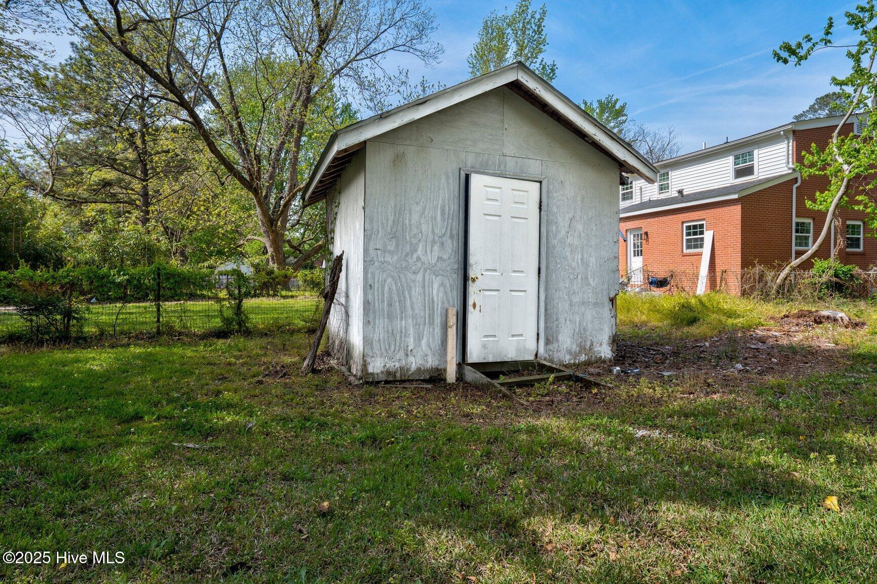 711 S Pine Street Property Photo 20