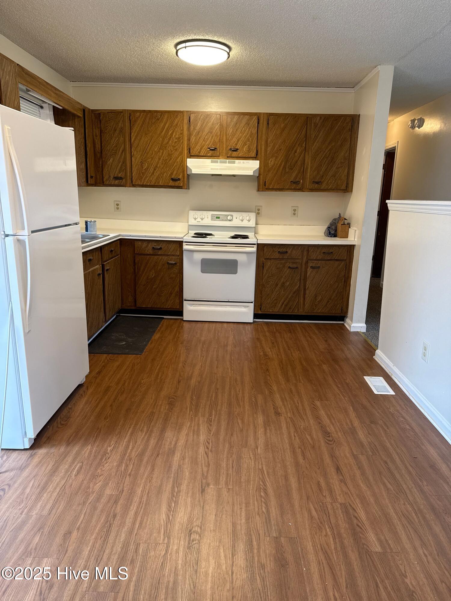 1023 Harrells Loop Road Property Photo 8