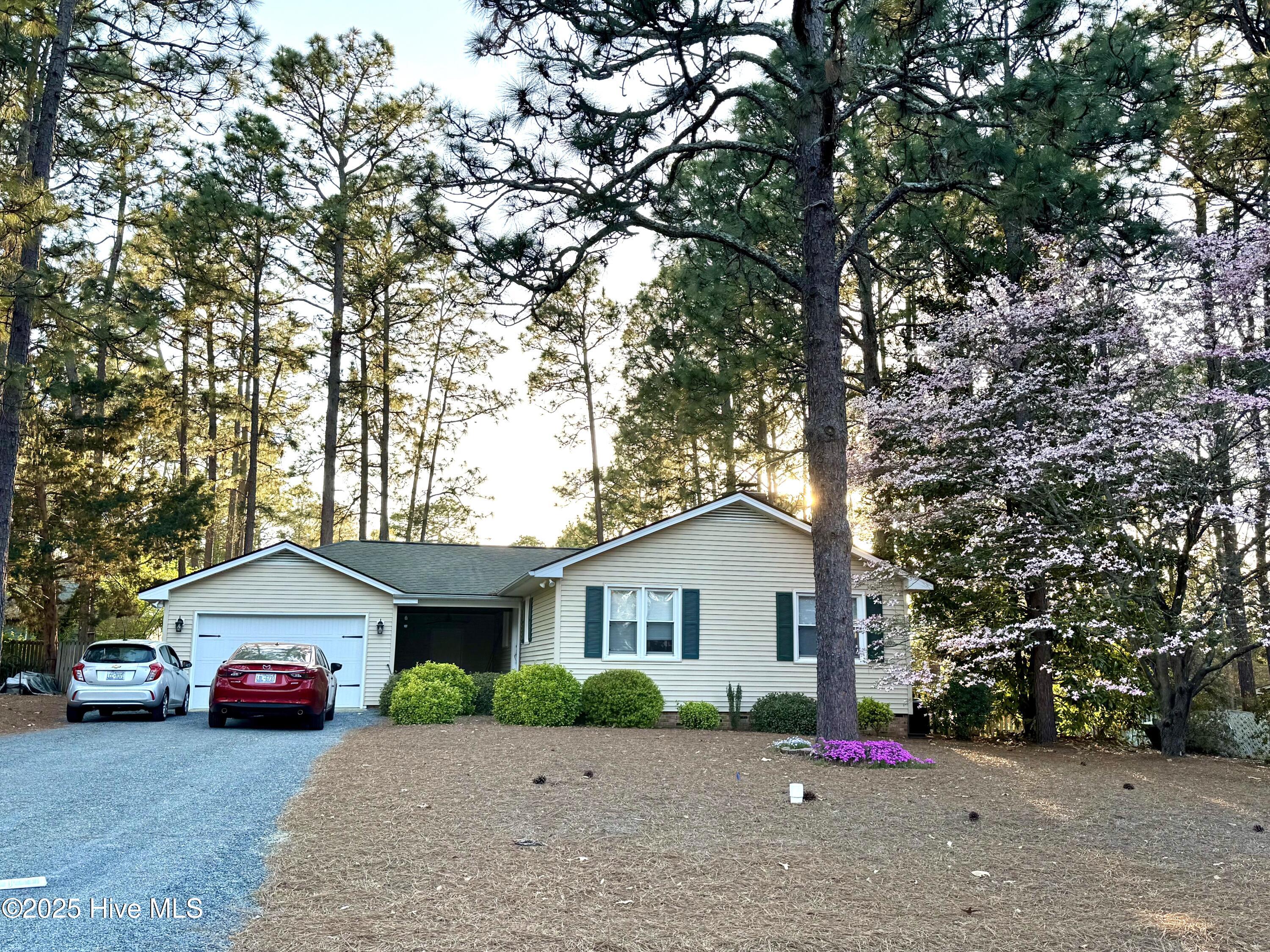 1360 Longleaf Drive Property Photo