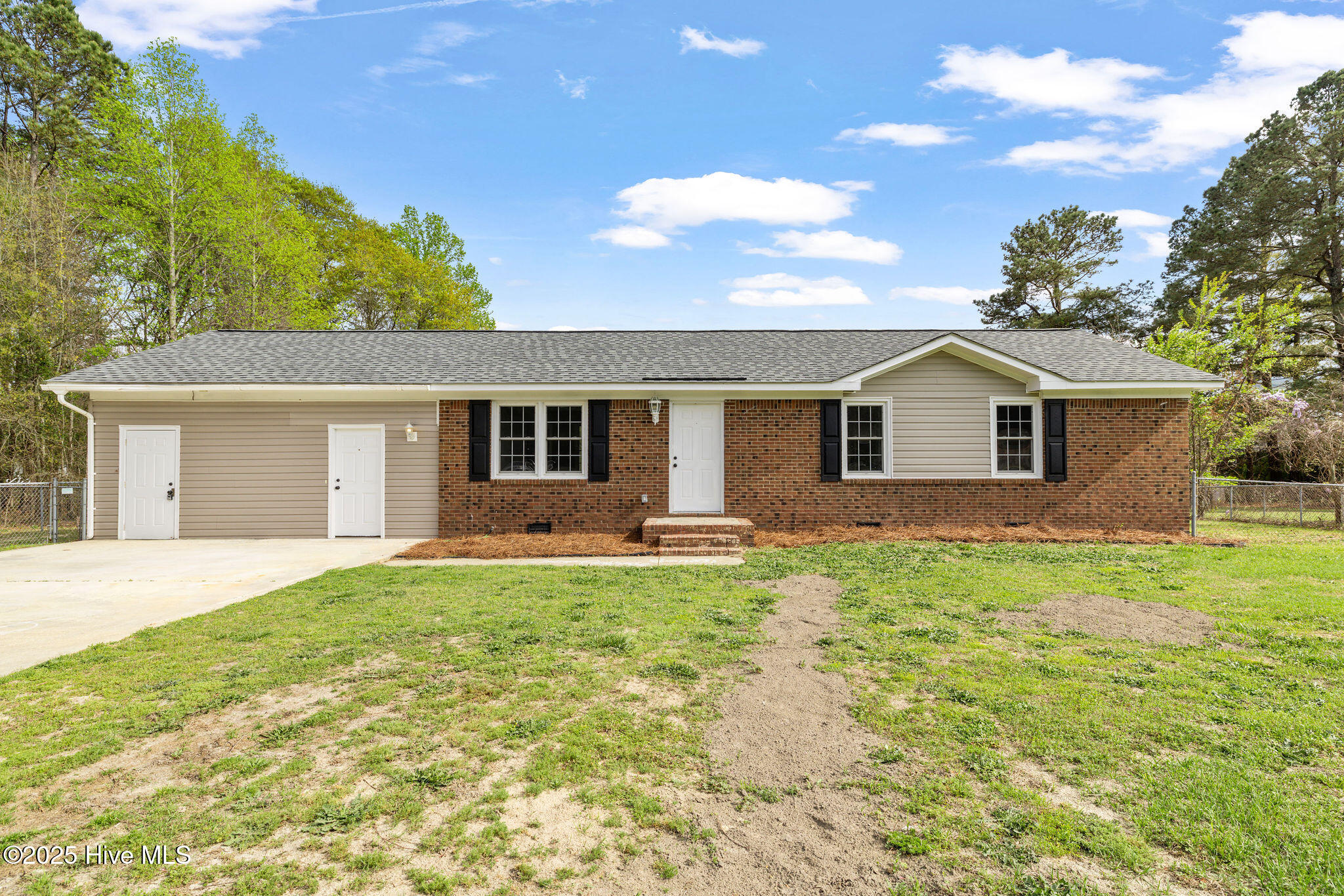 110 Trailwood Drive Property Photo