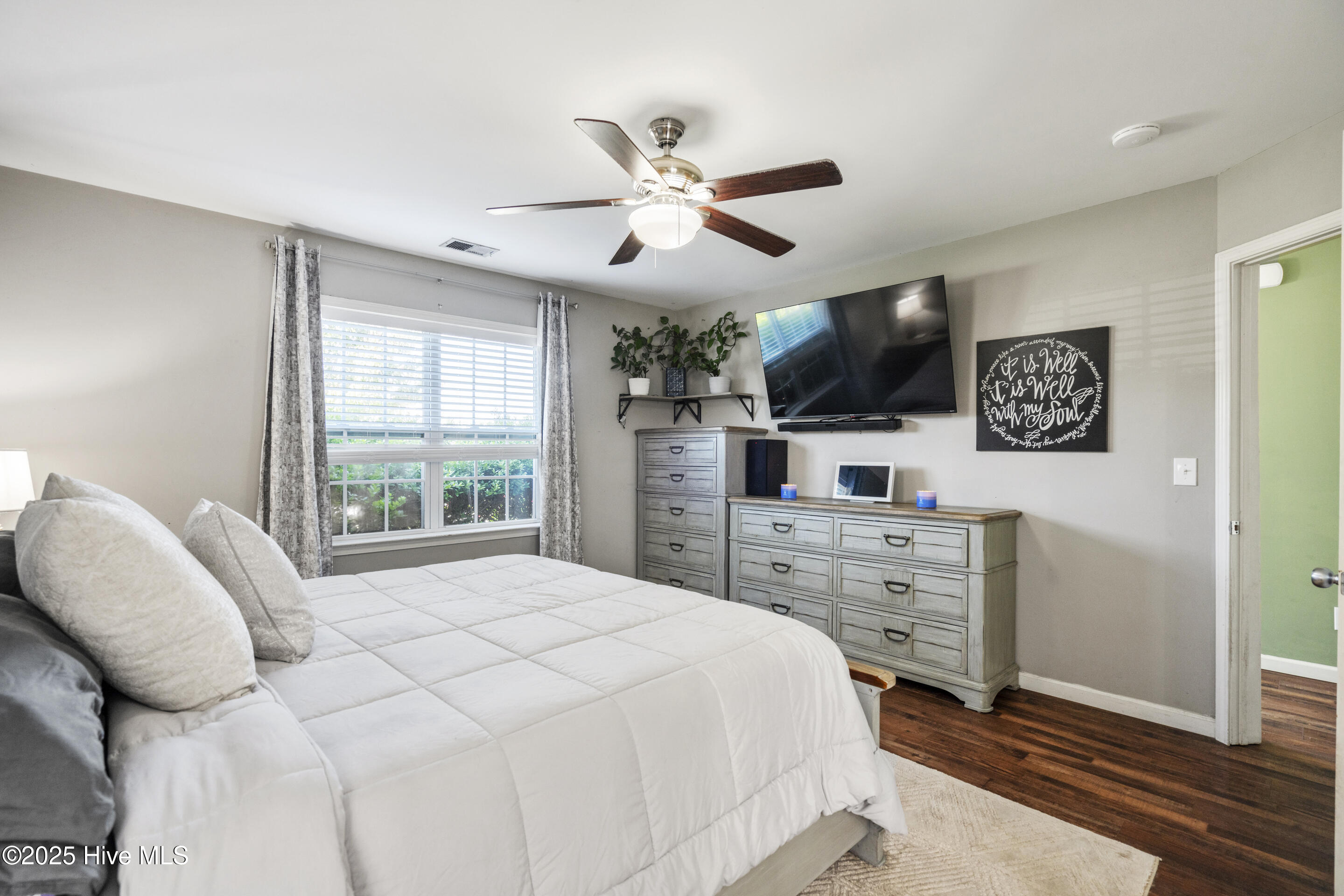 1112 Crestfield Way Property Photo 18