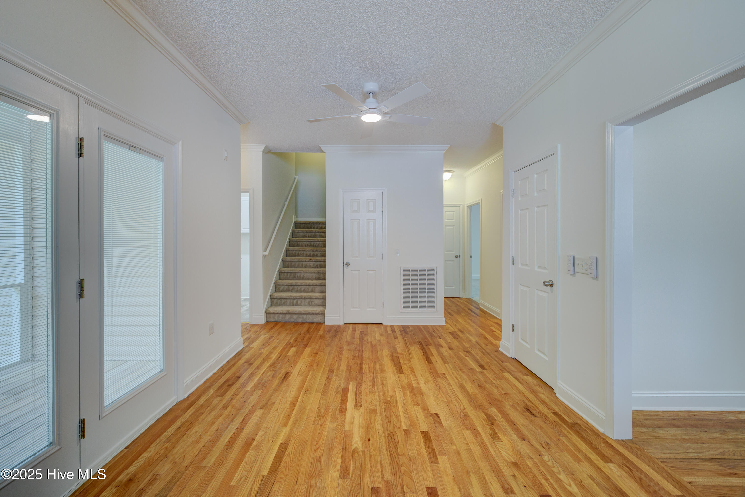 1708 N County Drive Property Photo 11