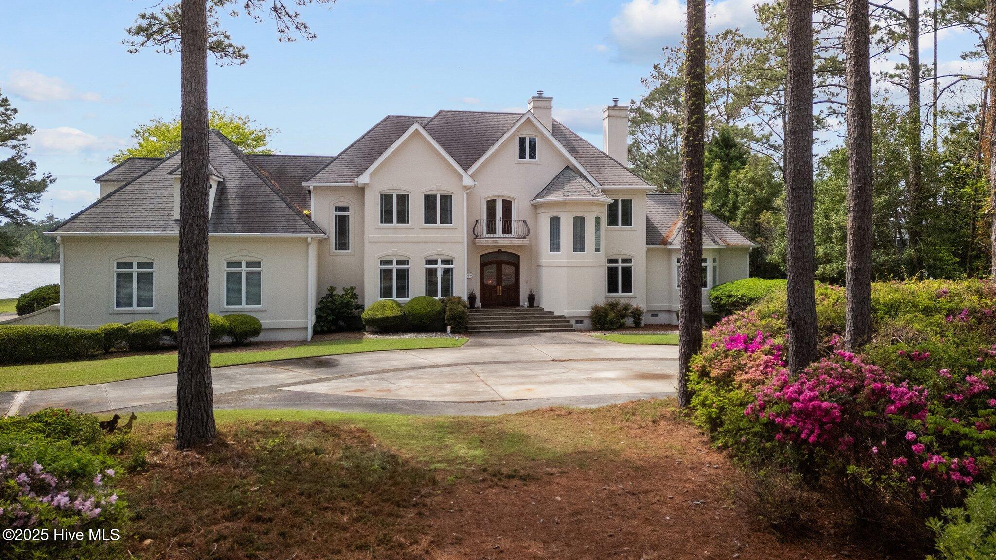 210 Sumter Court Property Photo