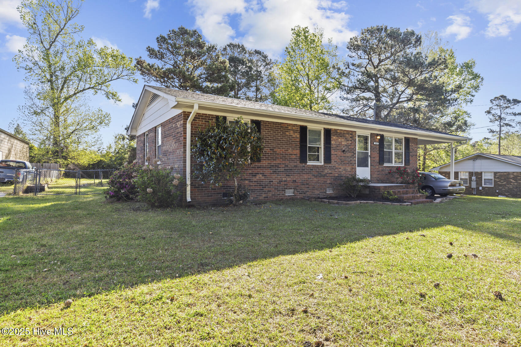 1438 Onslow Pines Road Property Photo