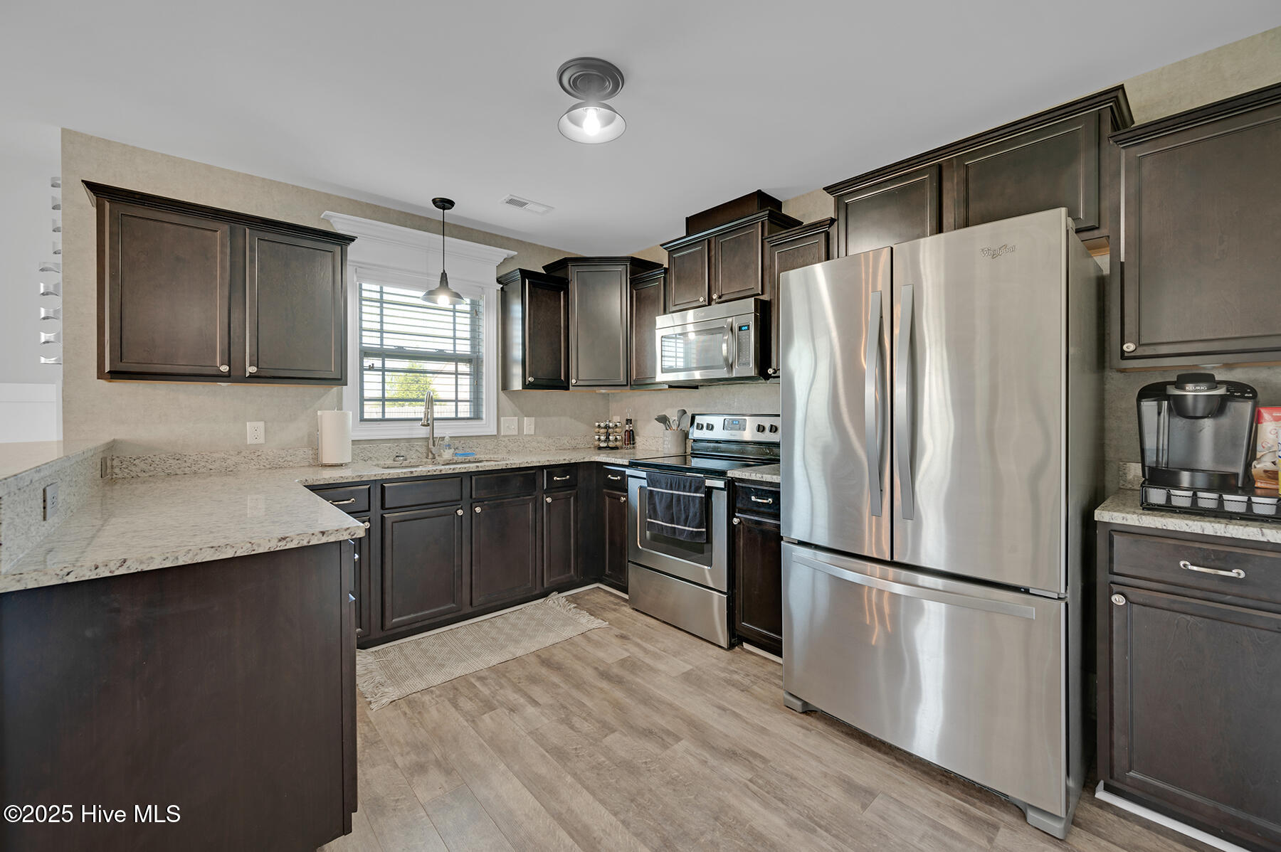 2203 Great Laurel Court Property Photo 18