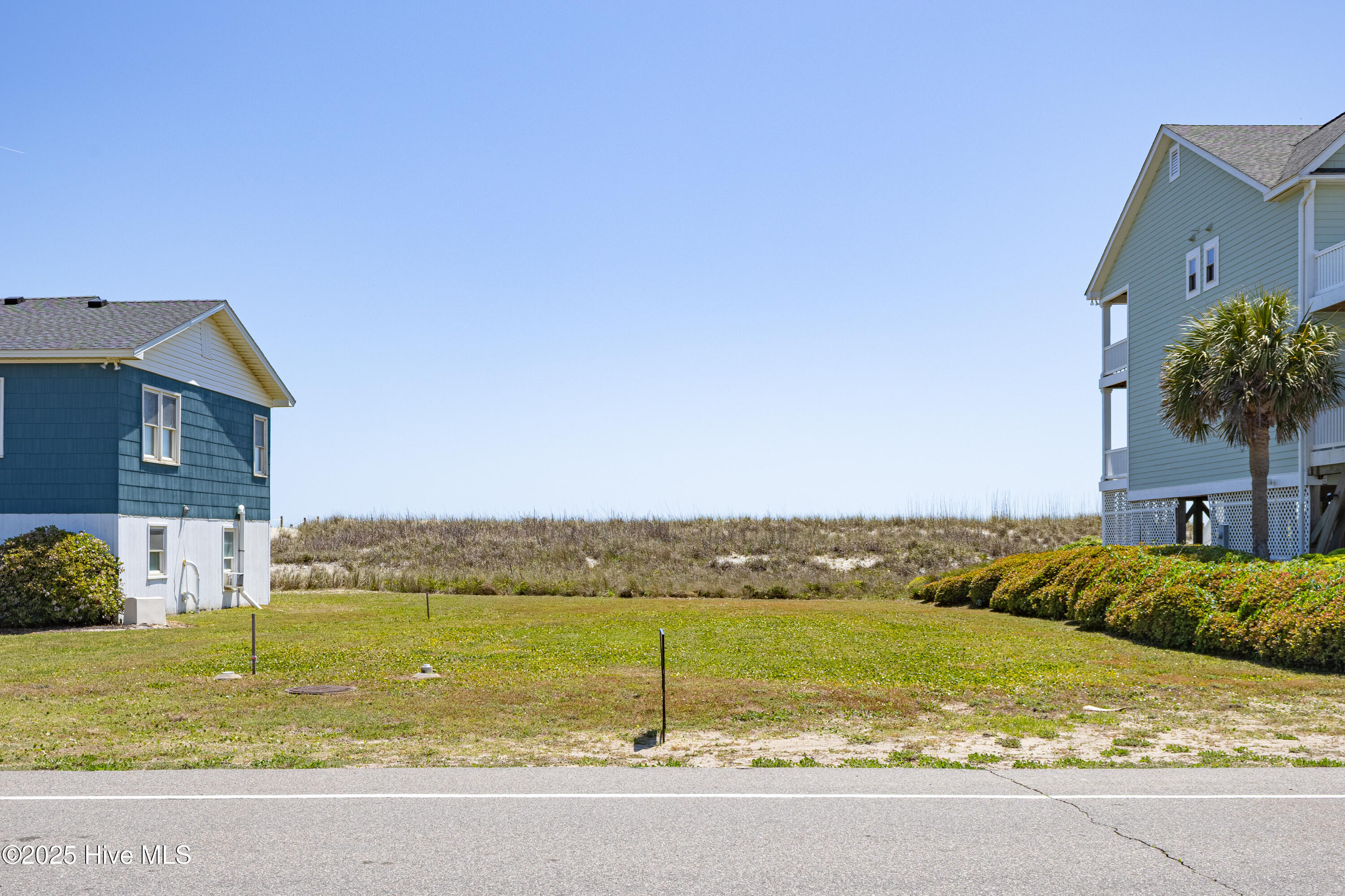 6305 W Beach Drive Property Photo 13