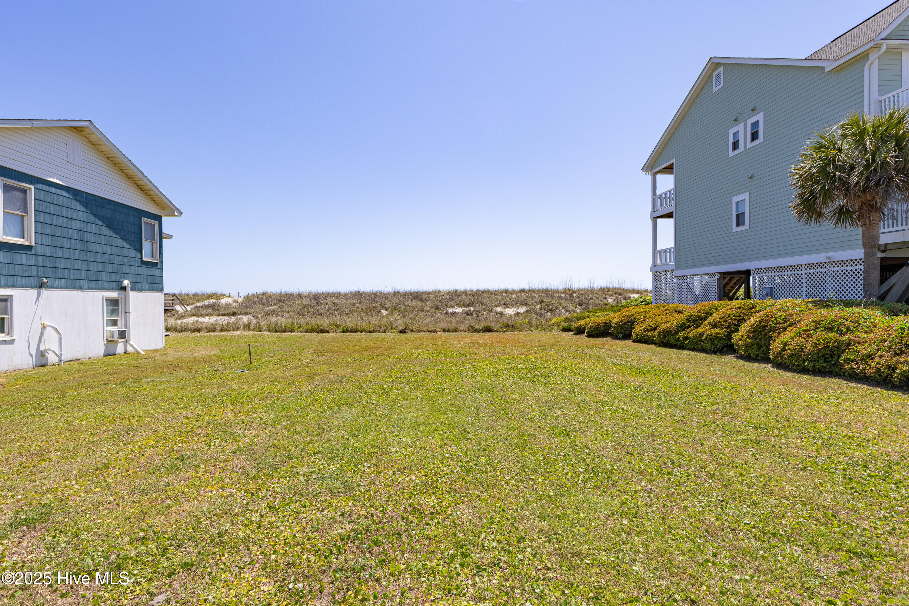 6305 W Beach Drive Property Photo 15