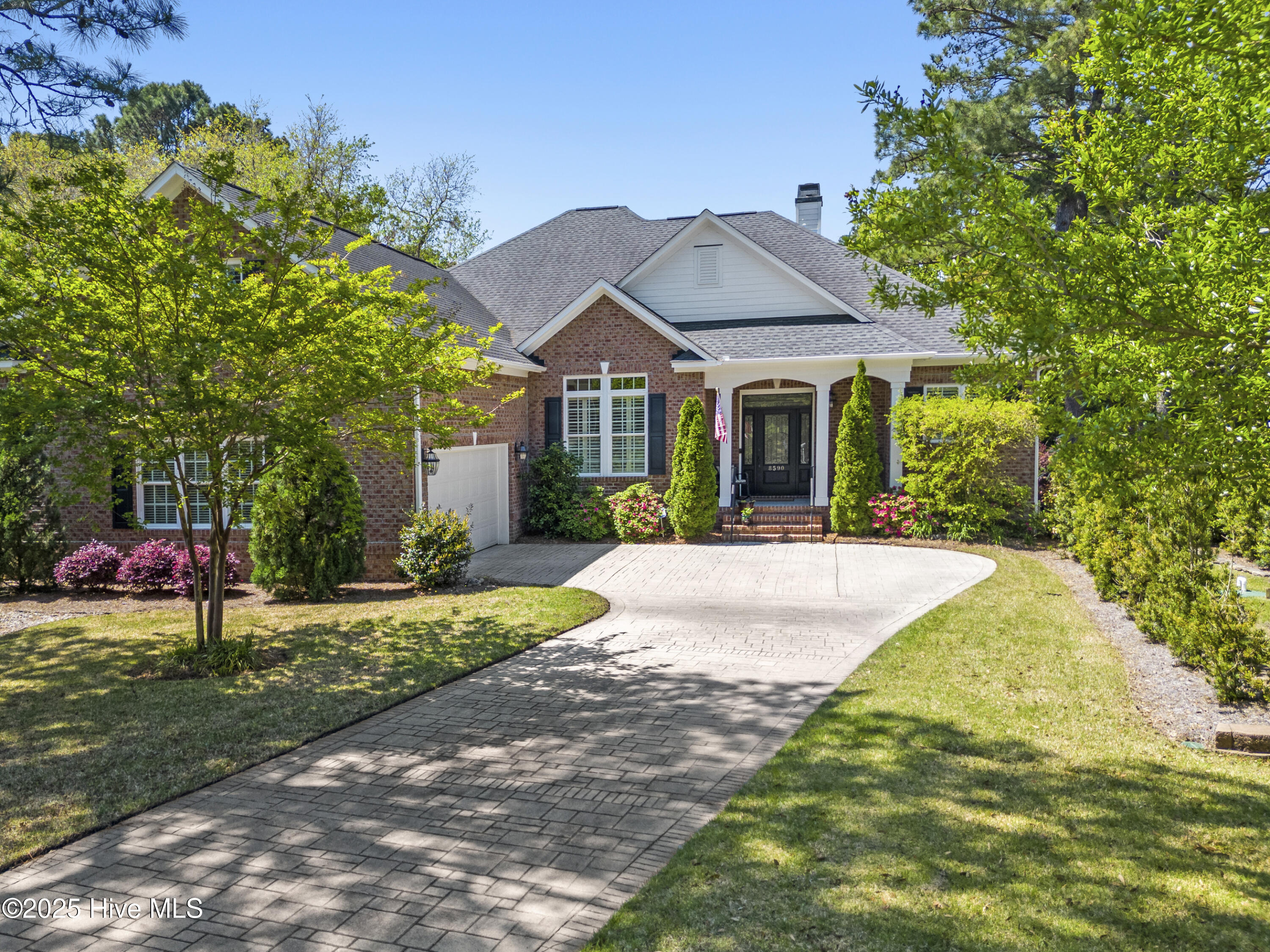 8590 Galloway National Drive Property Photo