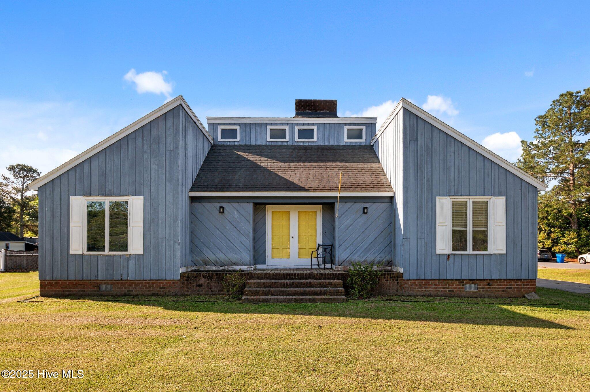 100 Excaliber Drive Property Photo
