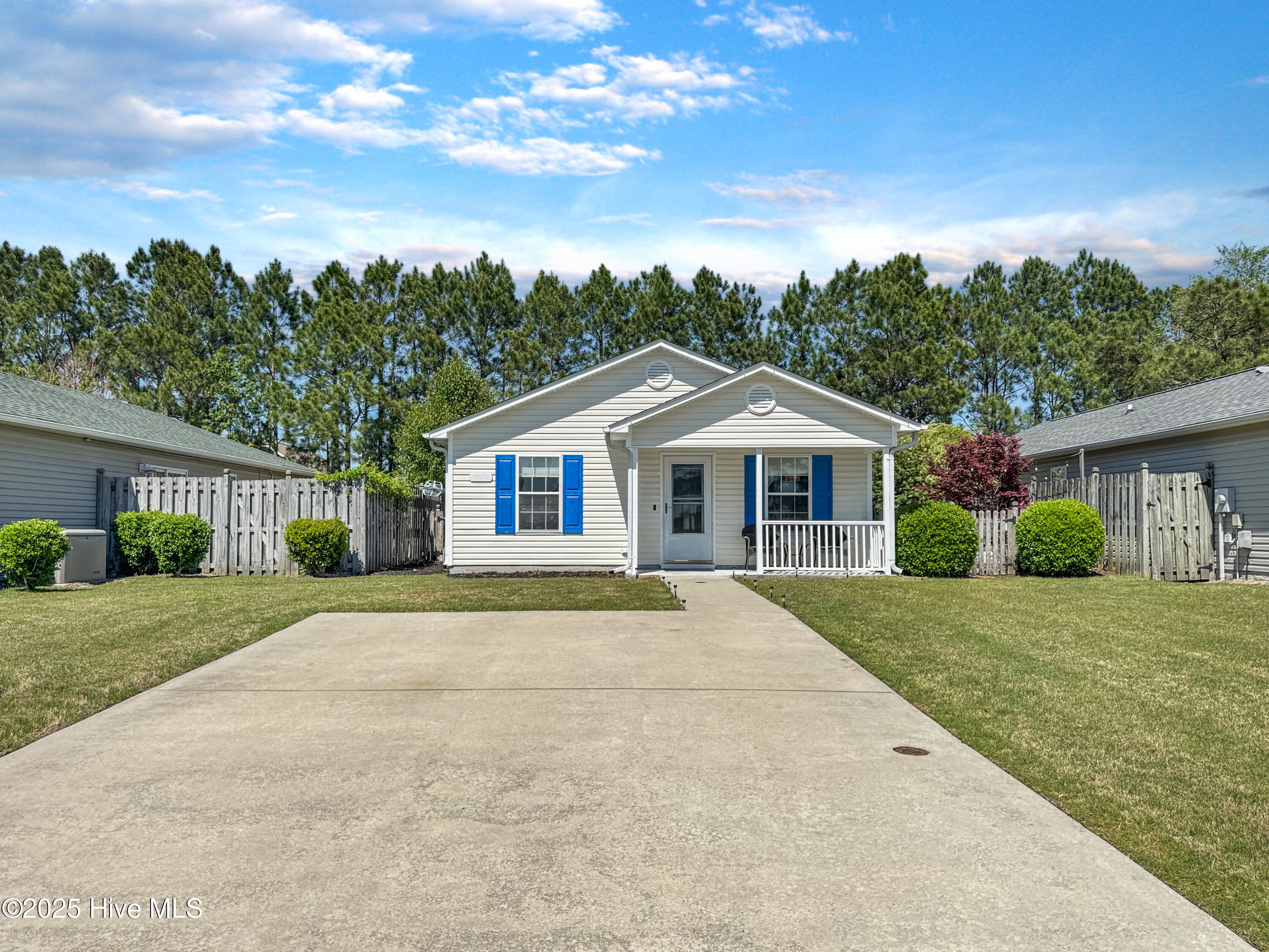 216 Bridgeton Court Property Photo