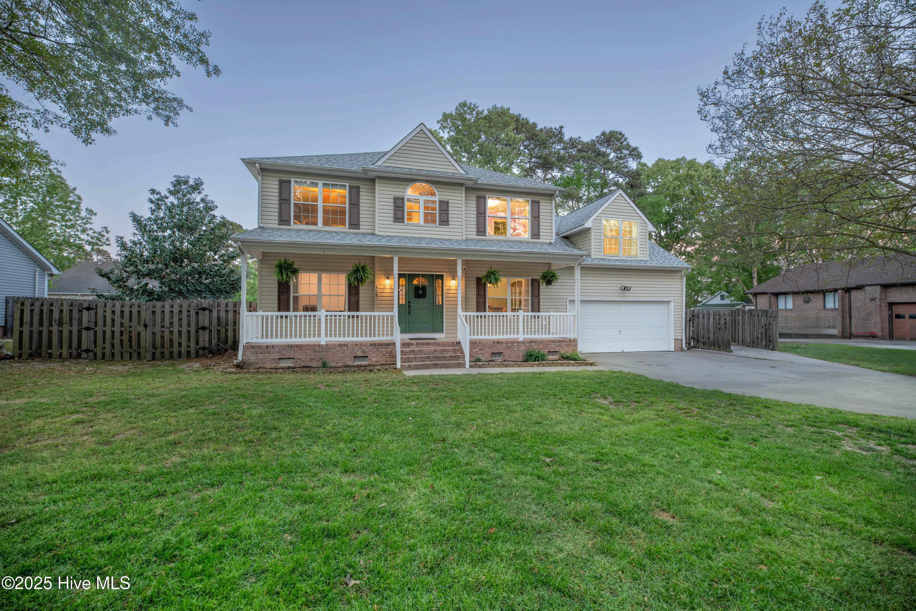305 Whitehall Road Property Photo