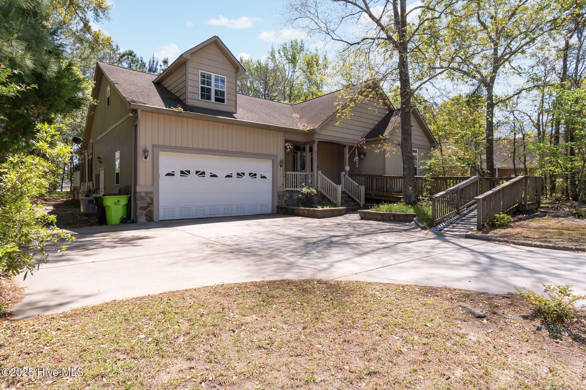 6321 Albatross Drive Property Photo