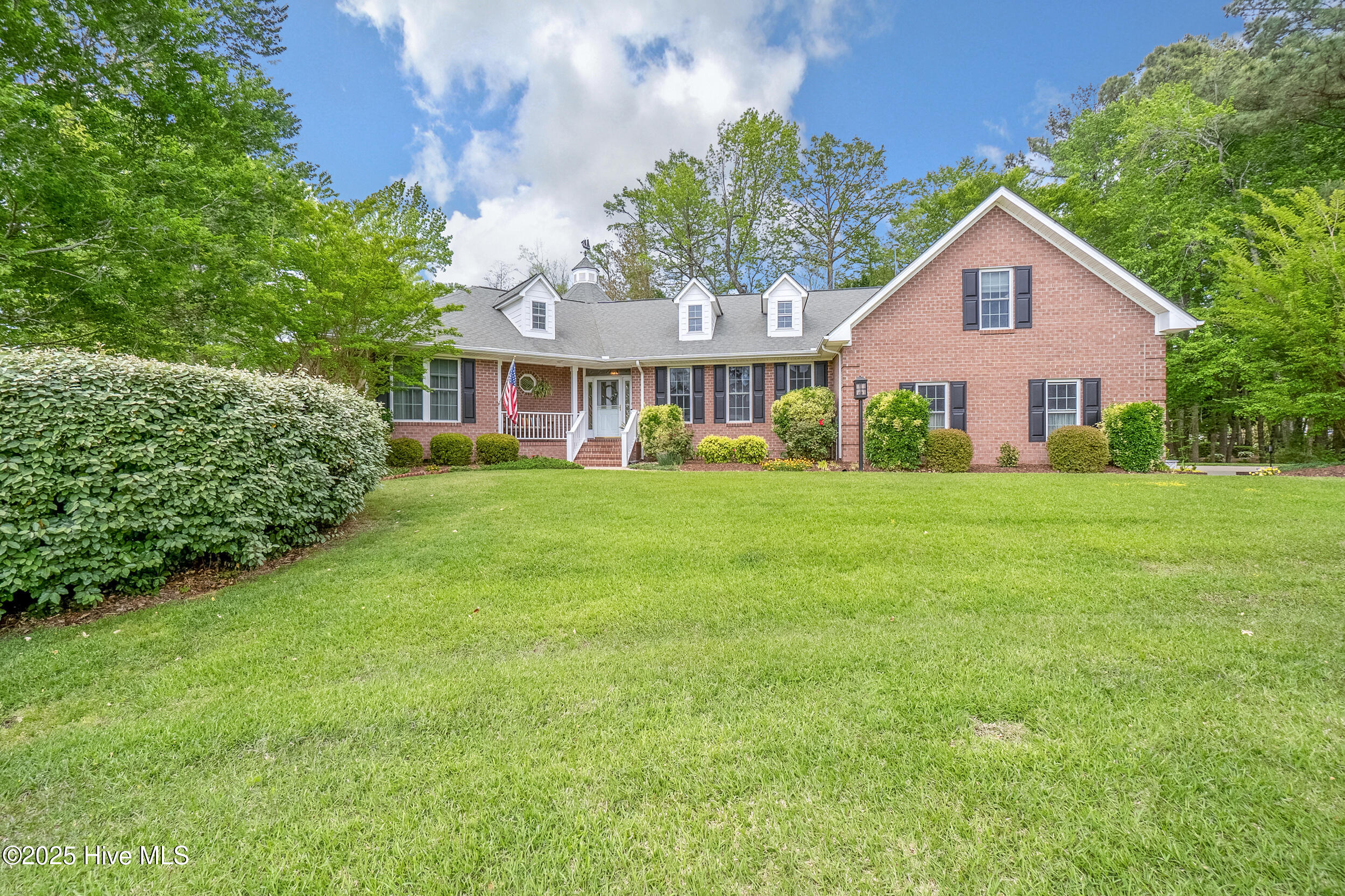 114 S Fork Court Property Photo 2