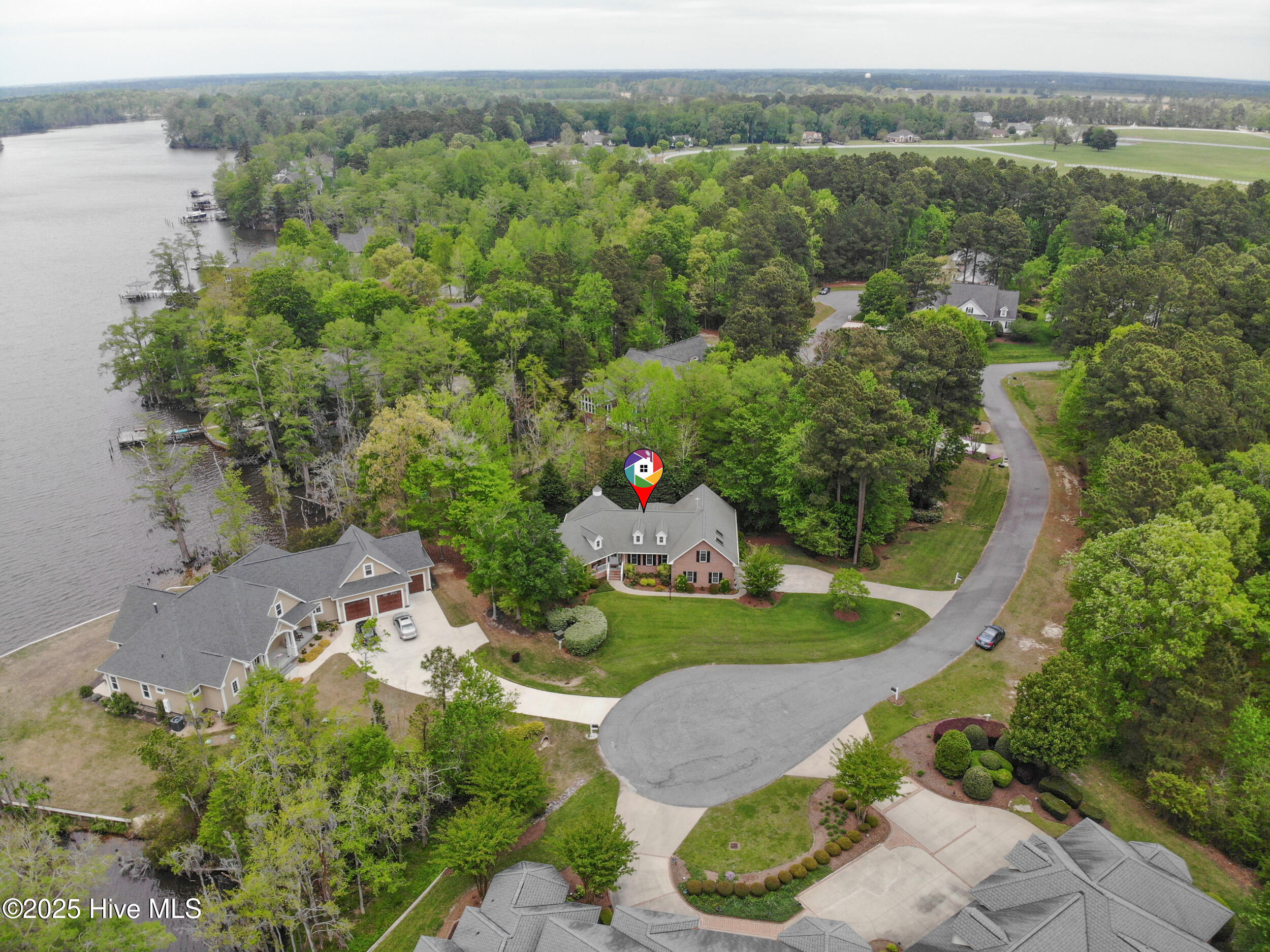 114 S Fork Court Property Photo 4