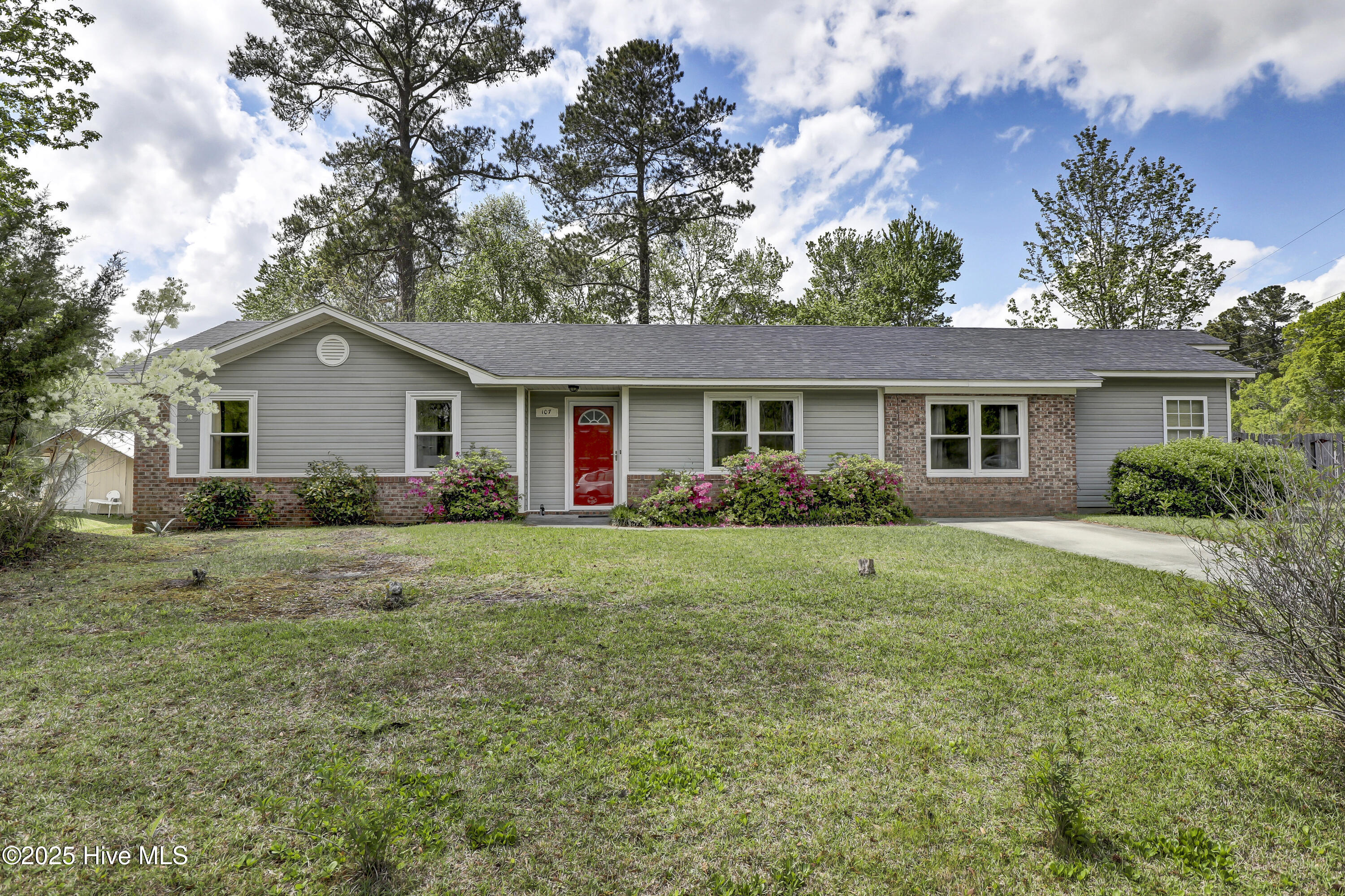 107 Millhouse Road Property Photo