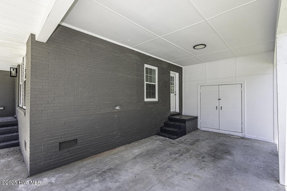 1928 Fletcher Drive Property Photo 8